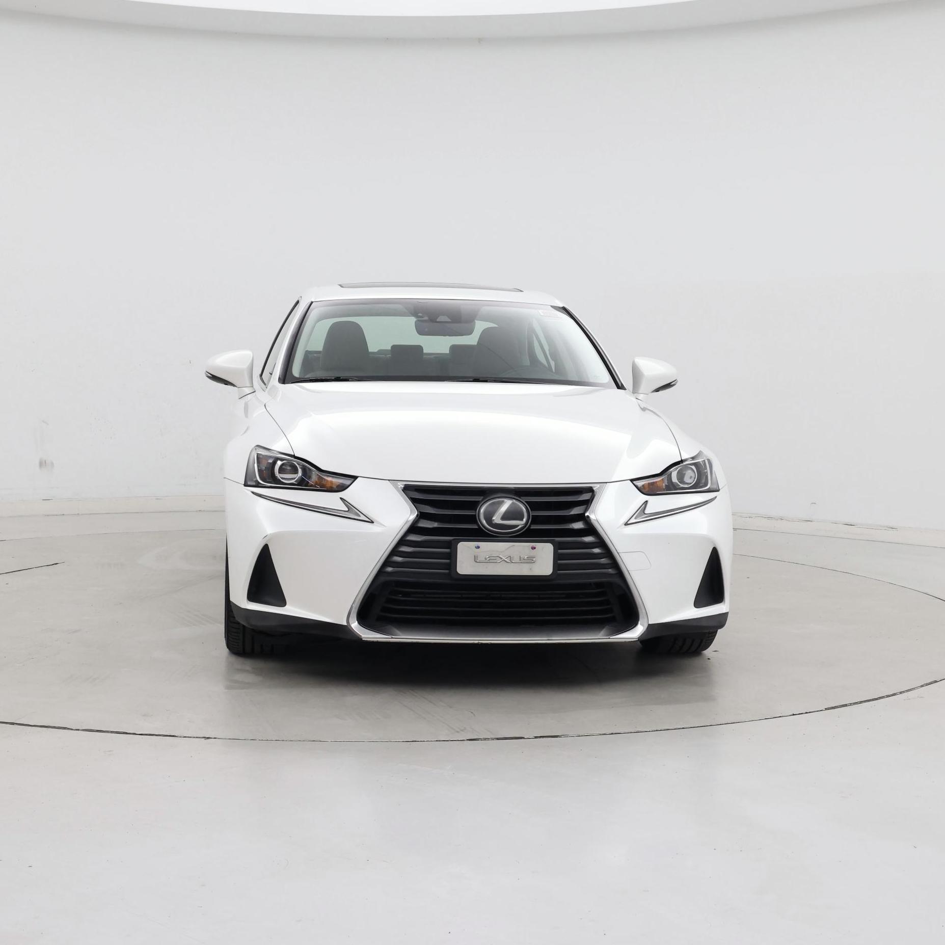 Thumbnail: 2018 Lexus IS - 5