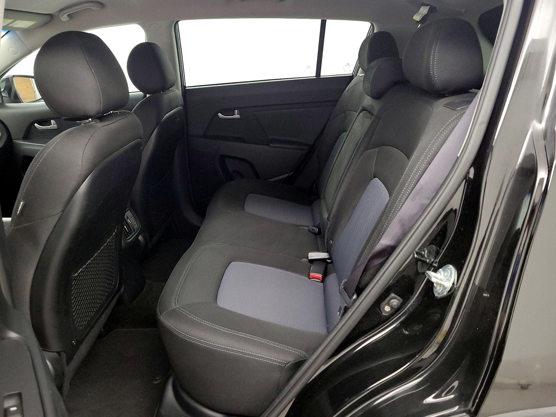 Thumbnail: 2016 Kia Sportage - 19