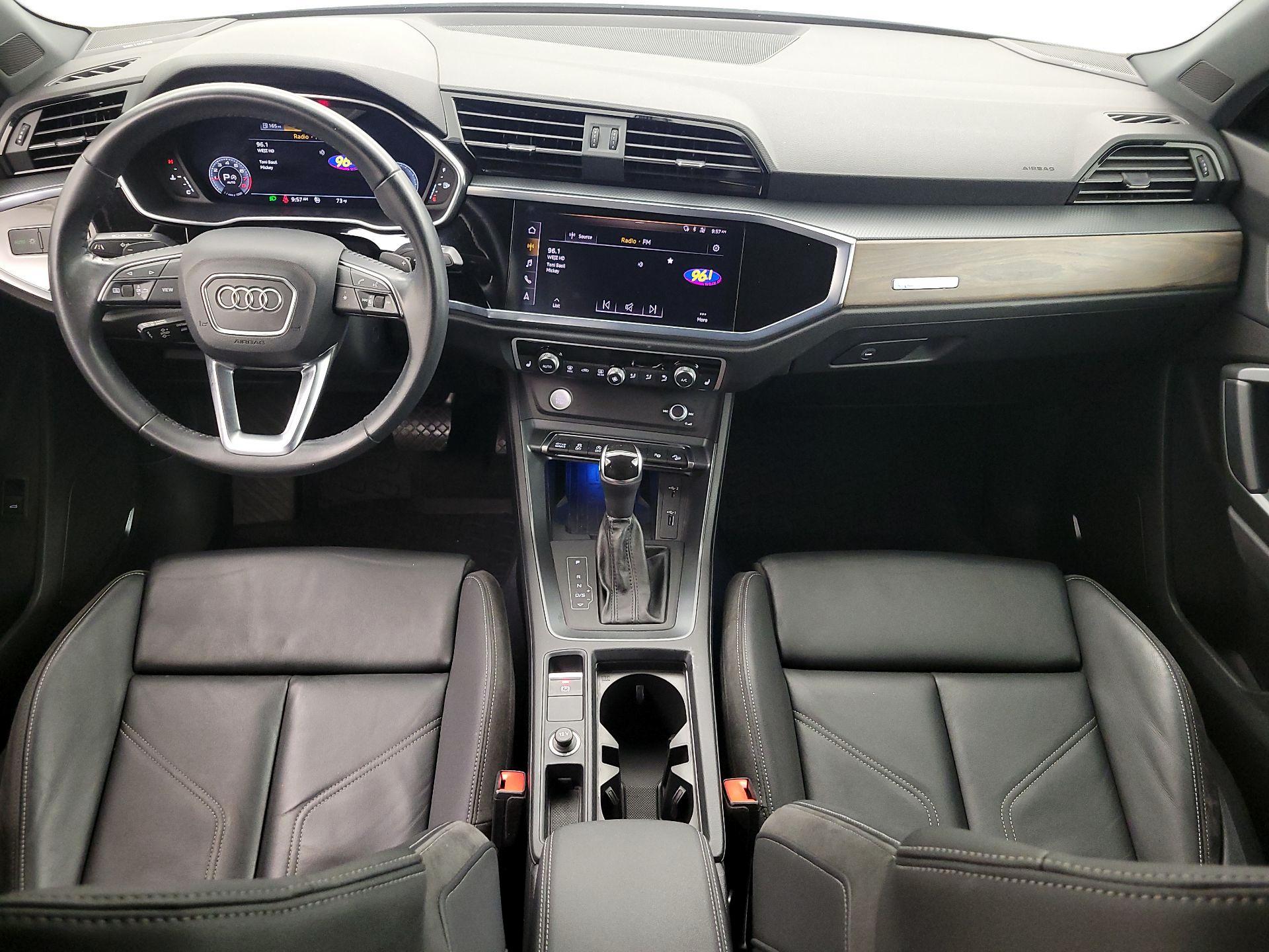 Thumbnail: 2020 Audi Q3 - 9