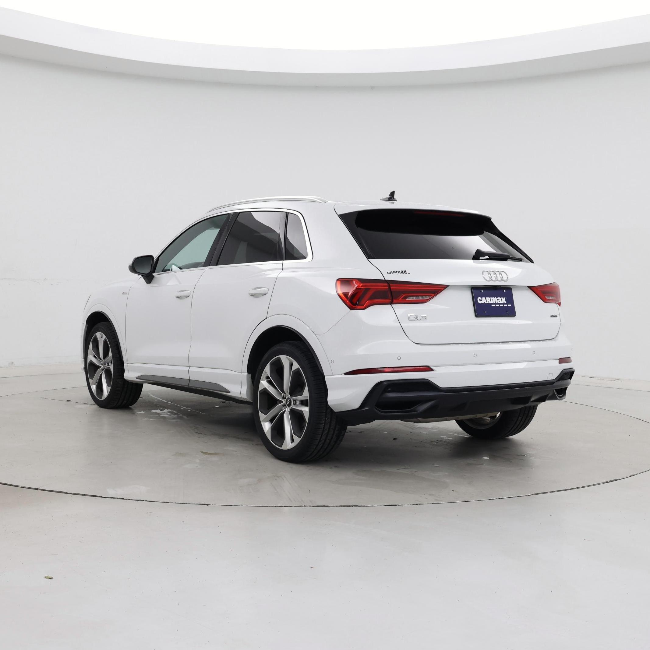 Thumbnail: 2020 Audi Q3 - 2