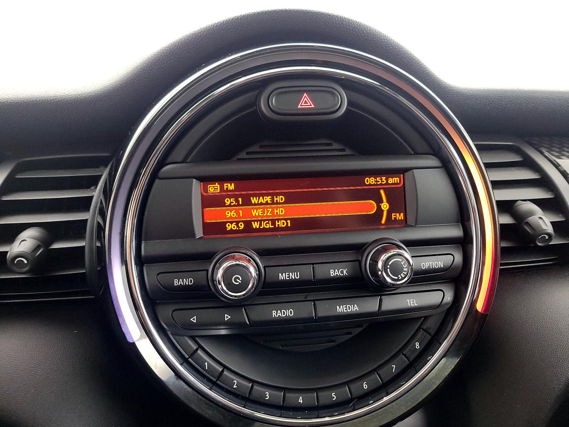 Thumbnail: 2016 MINI Cooper Hardtop - 14