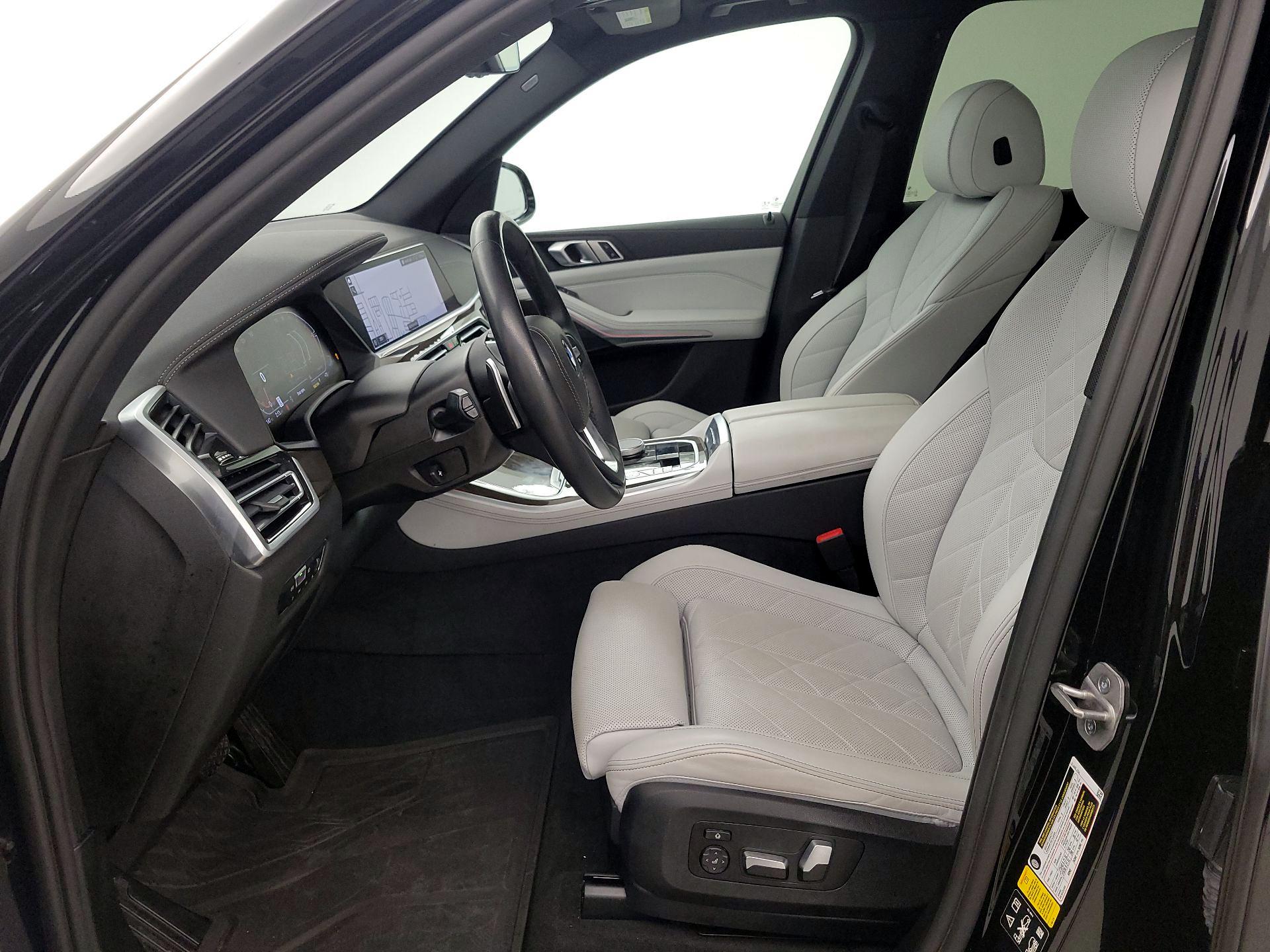 Thumbnail: 2023 BMW X5 - 11