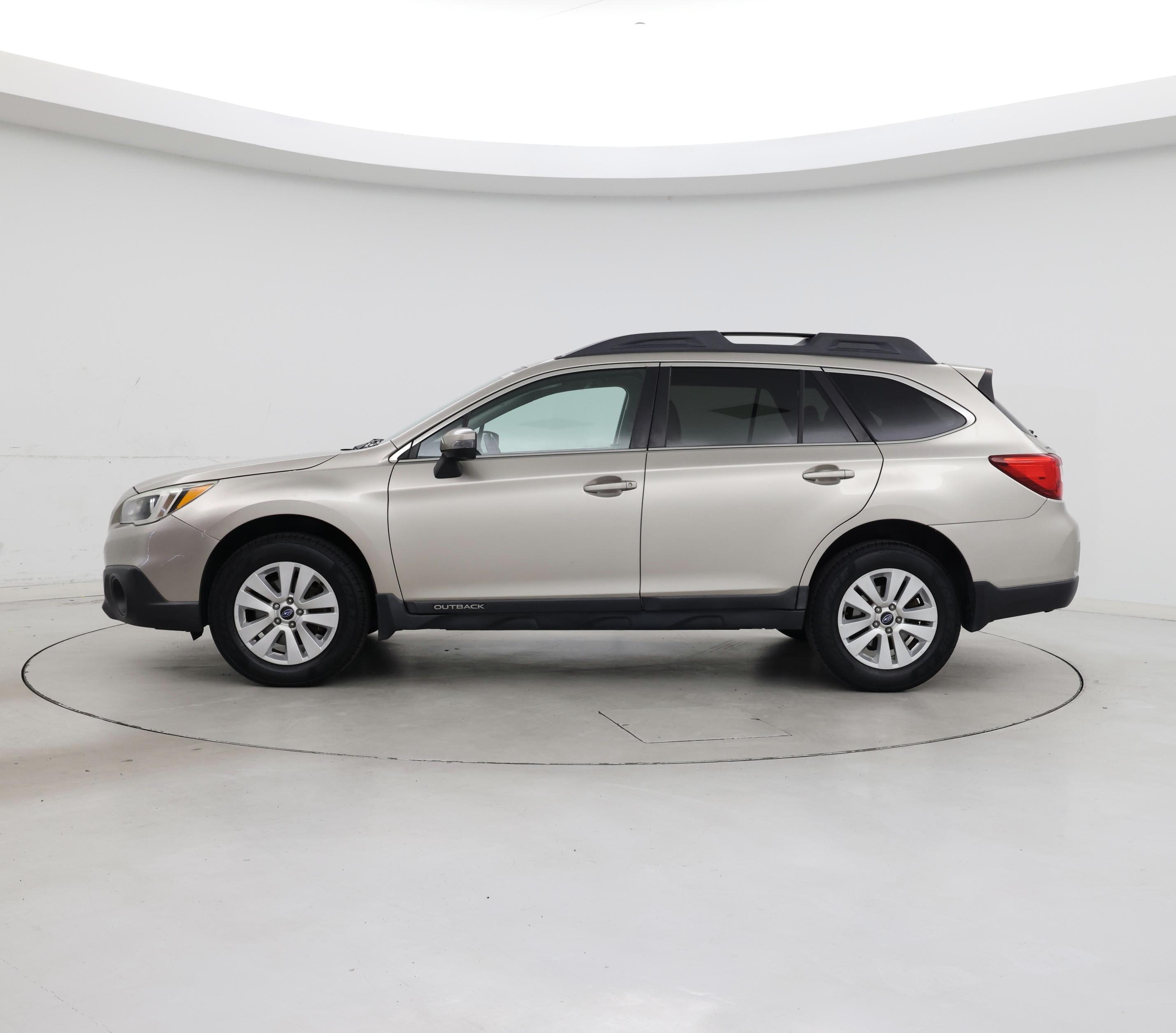 Thumbnail: 2015 Subaru Outback - 3