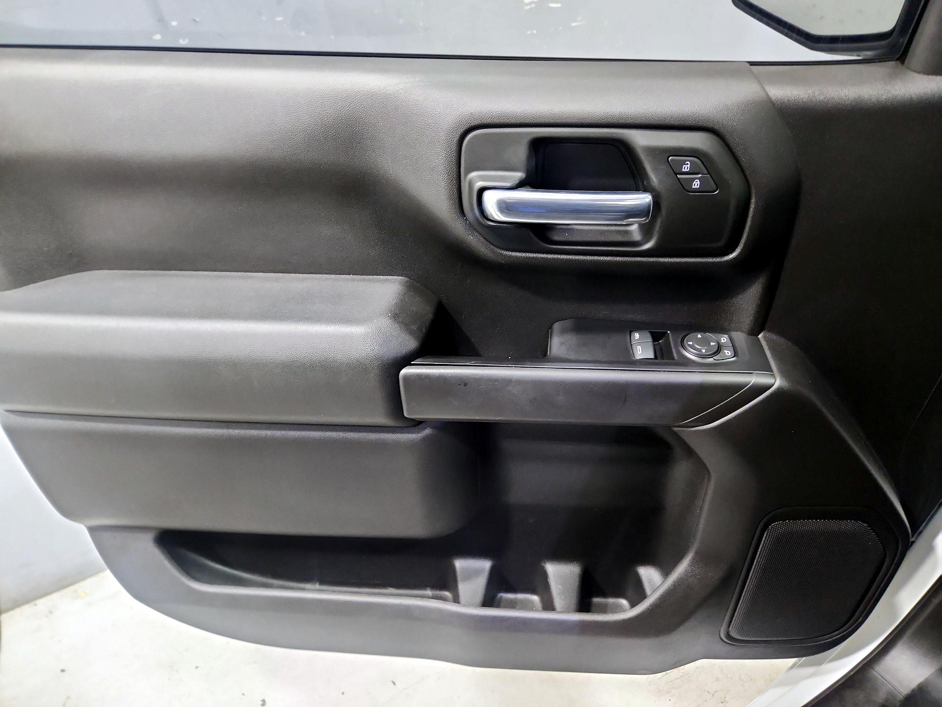 Thumbnail: 2021 Chevrolet Silverado 1500 - 12