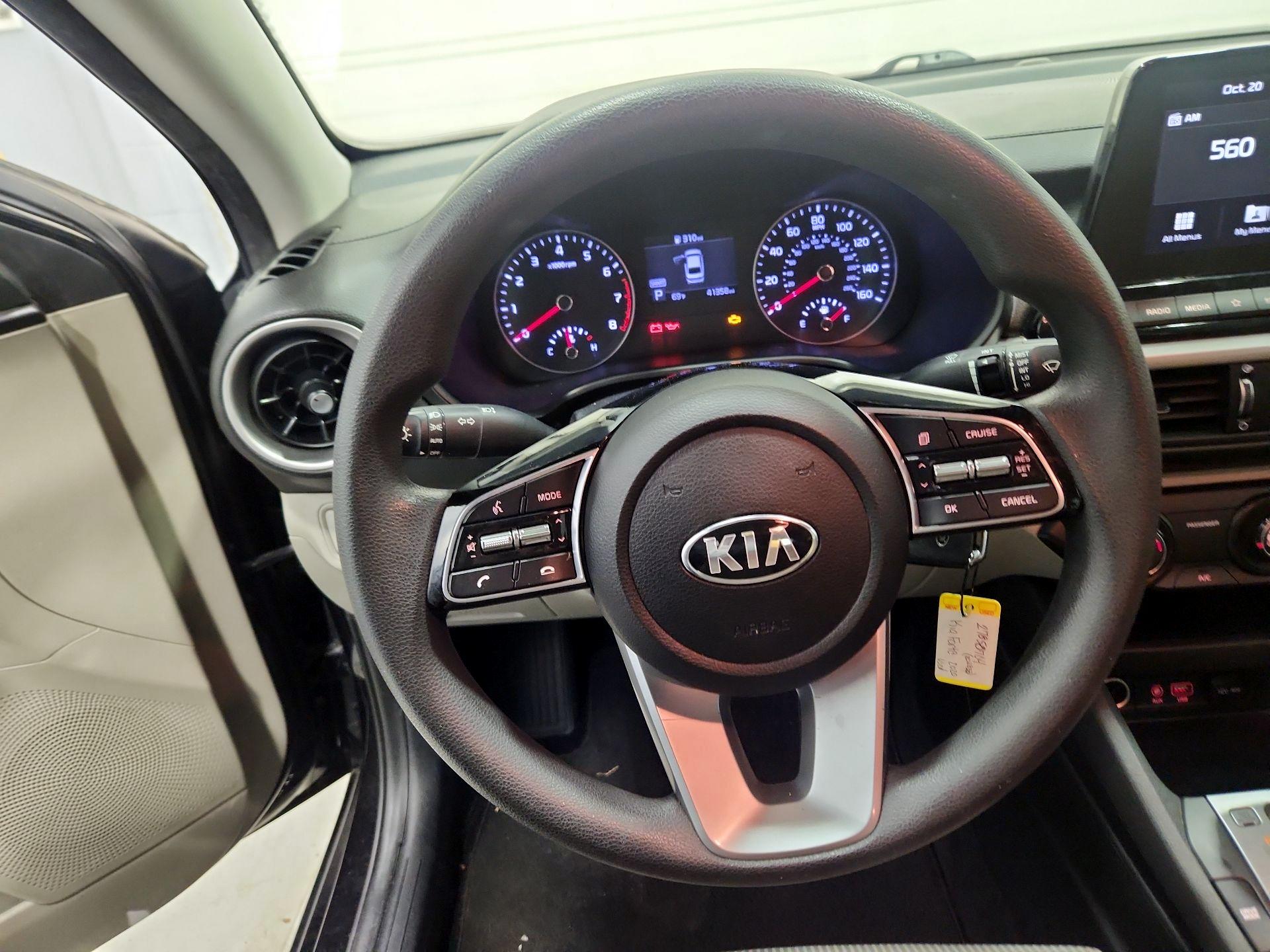 Thumbnail: 2020 Kia Forte - 10