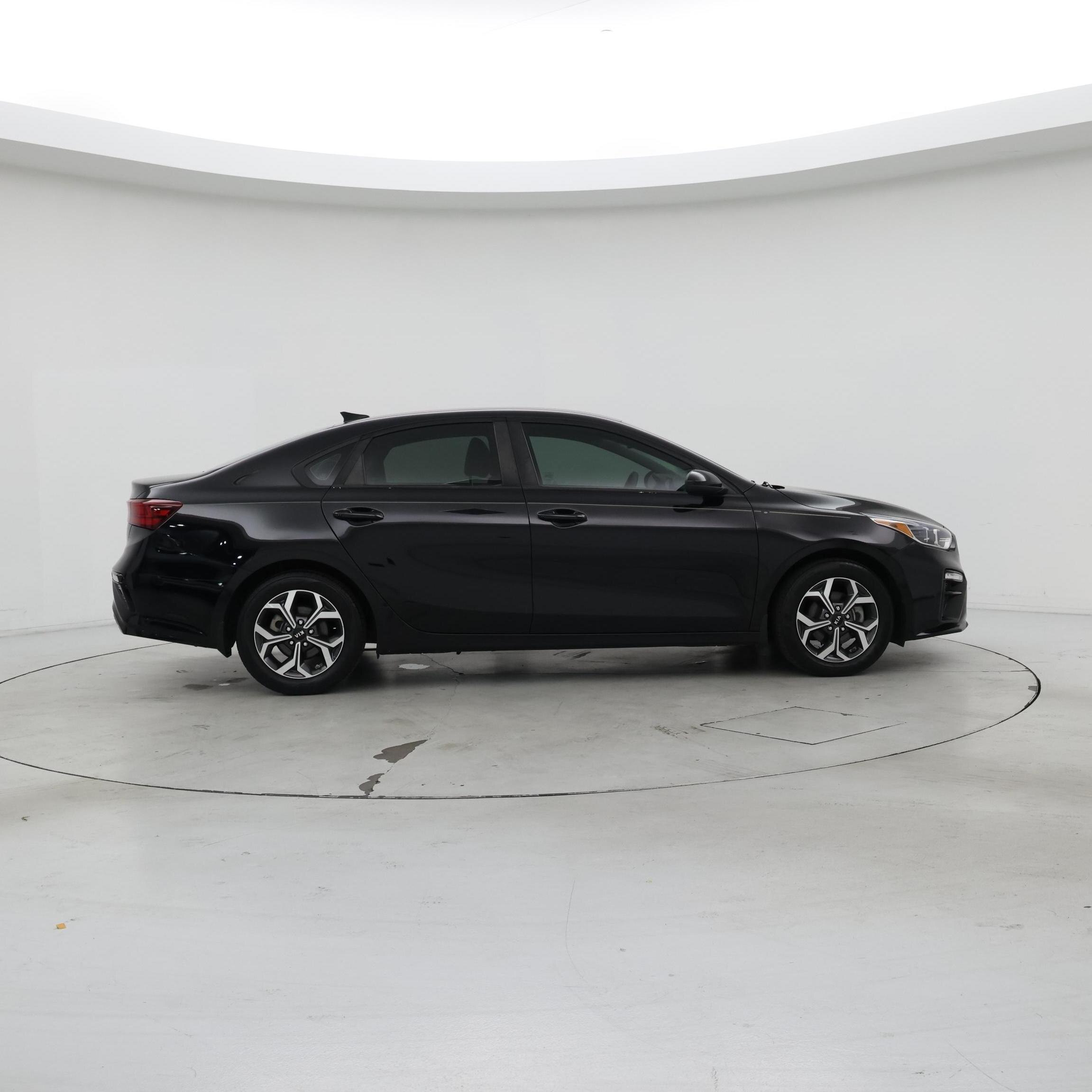 Thumbnail: 2020 Kia Forte - 7