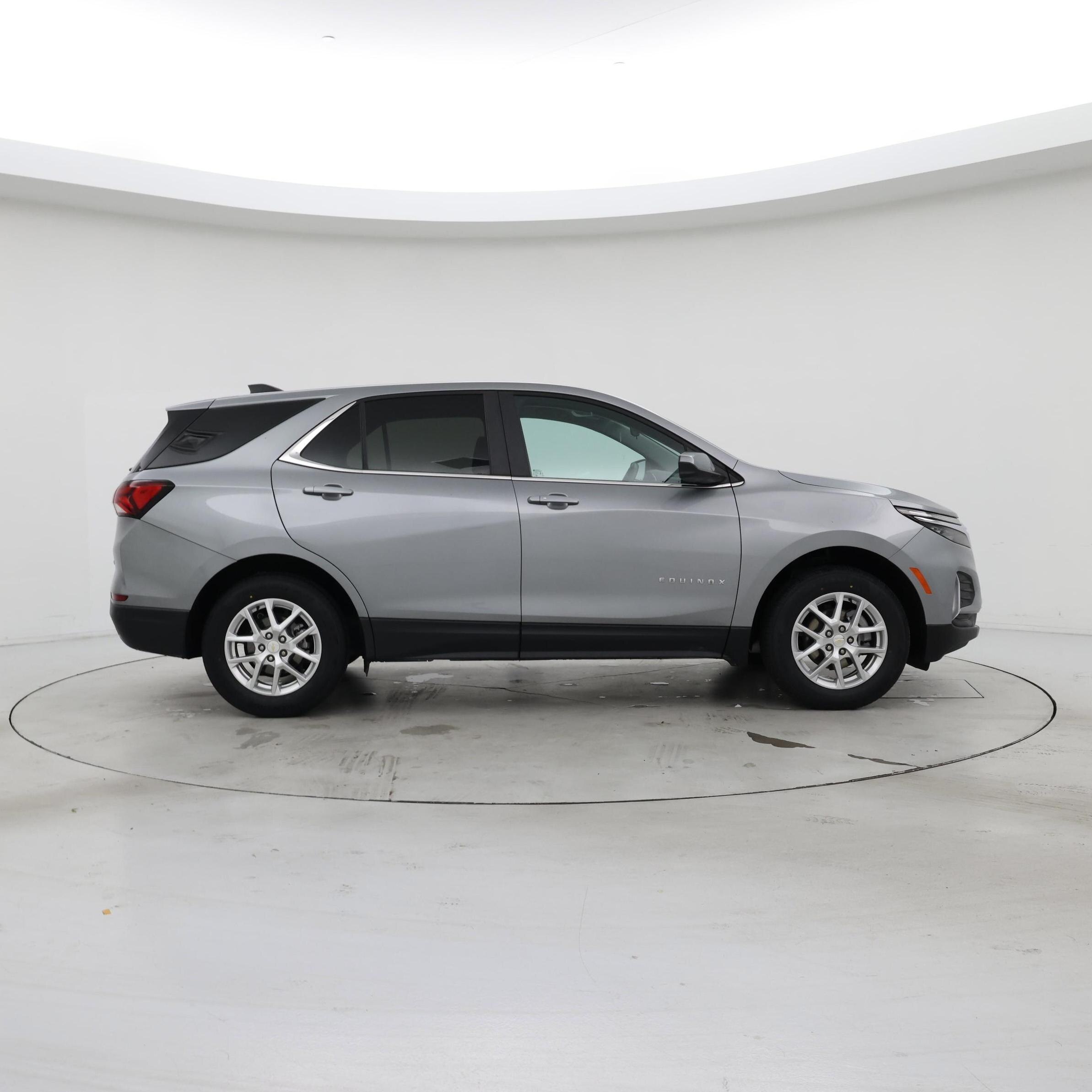 Thumbnail: 2023 Chevrolet Equinox - 7