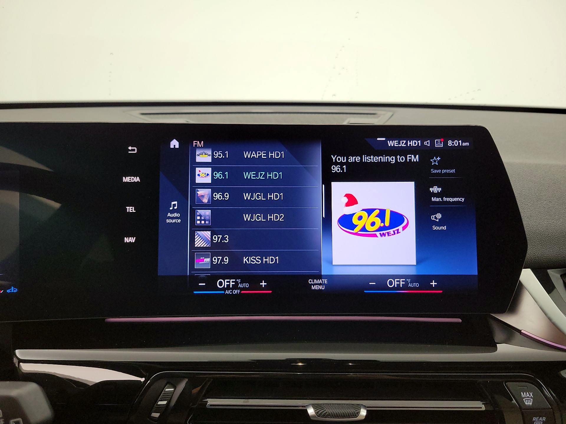 Thumbnail: 2023 BMW X1 - 15