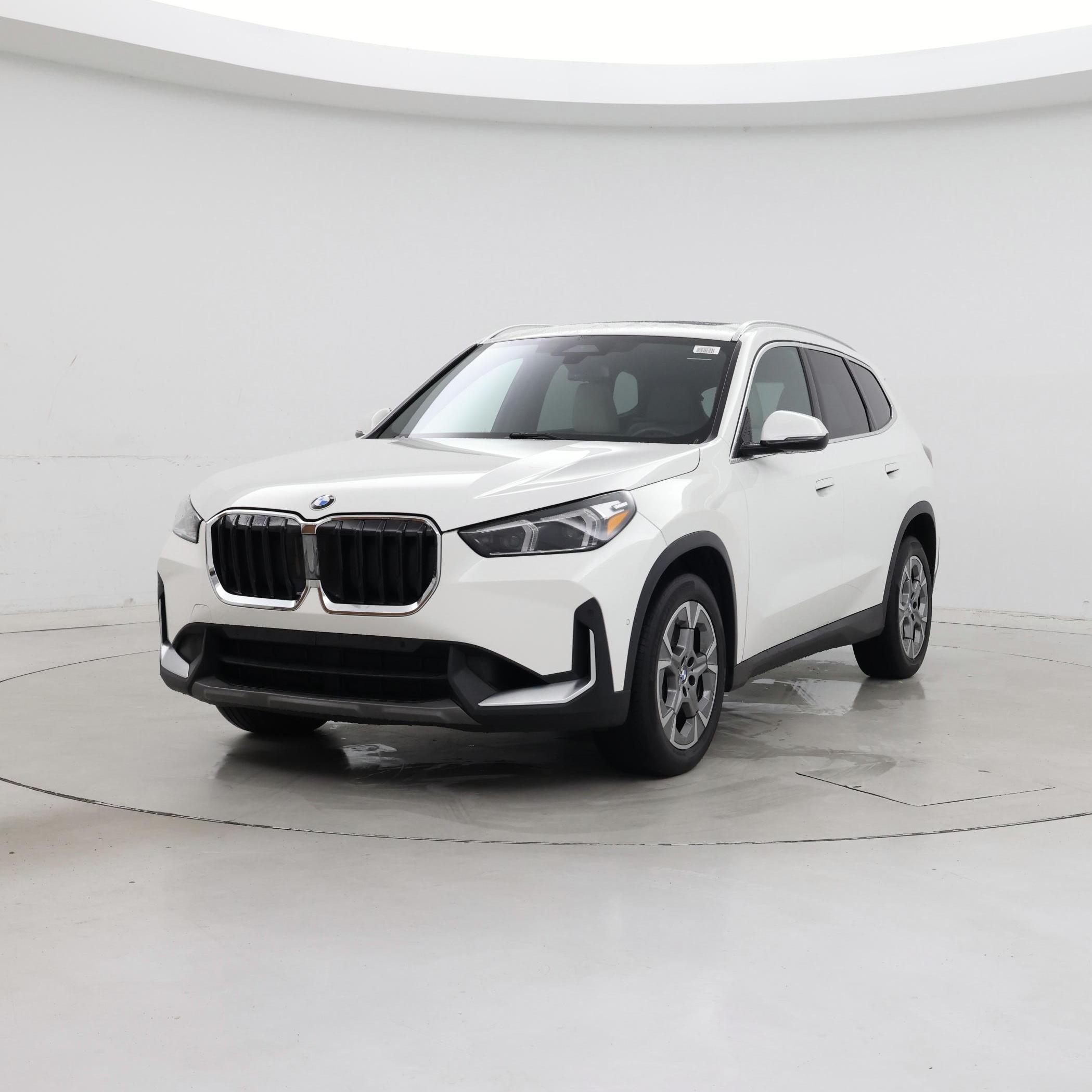 Thumbnail: 2023 BMW X1 - 4