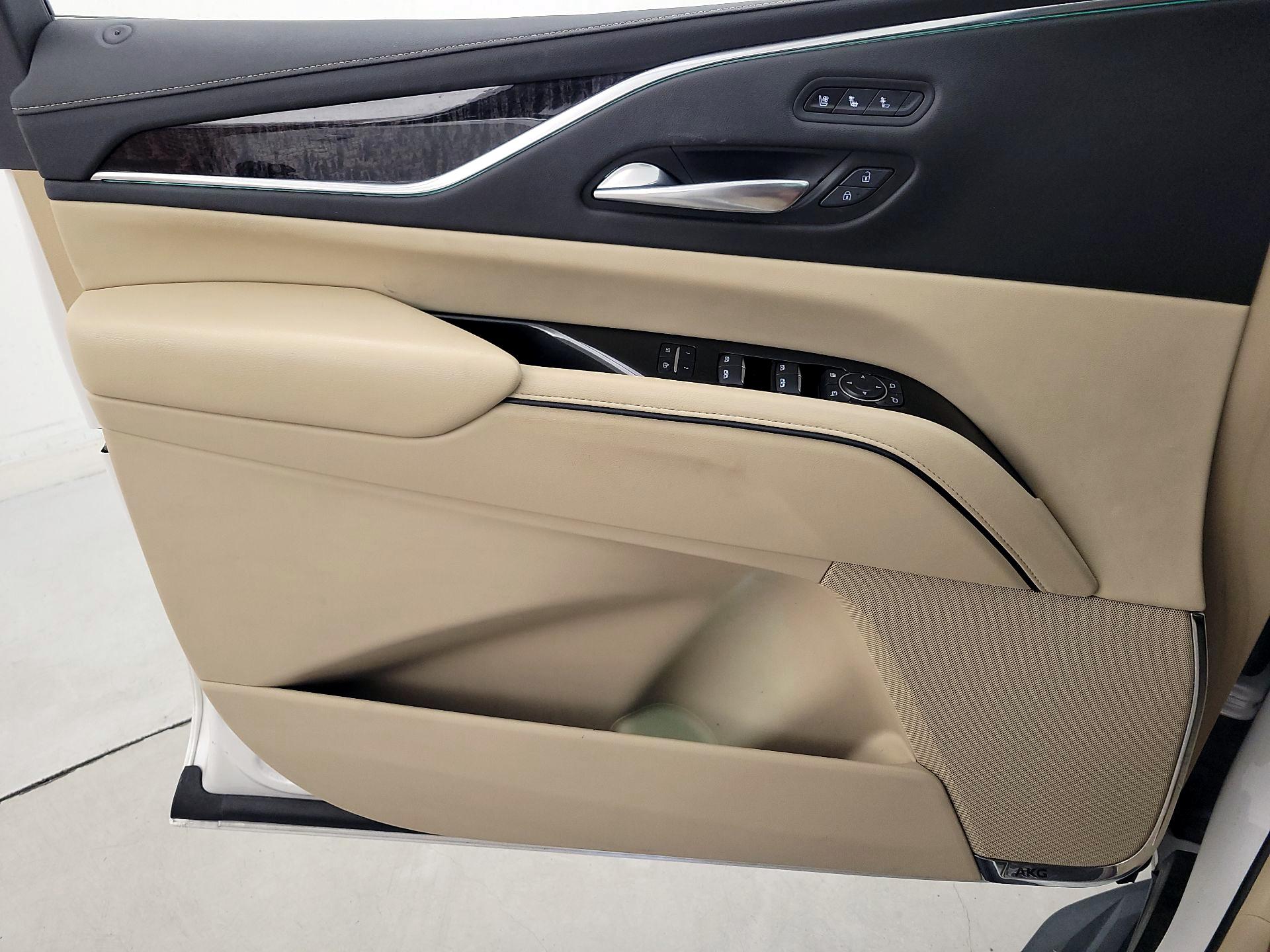 Thumbnail: 2021 Cadillac Escalade - 12