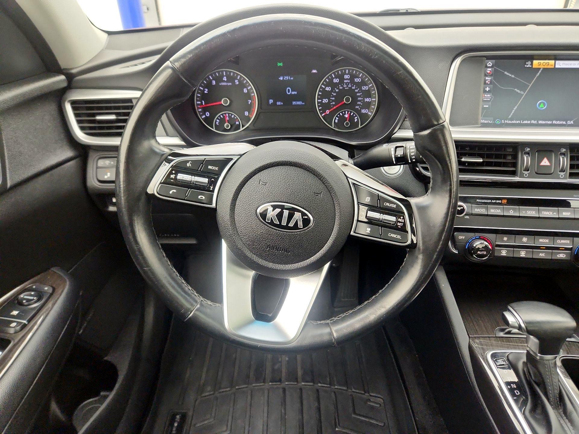 Thumbnail: 2020 Kia Optima - 10