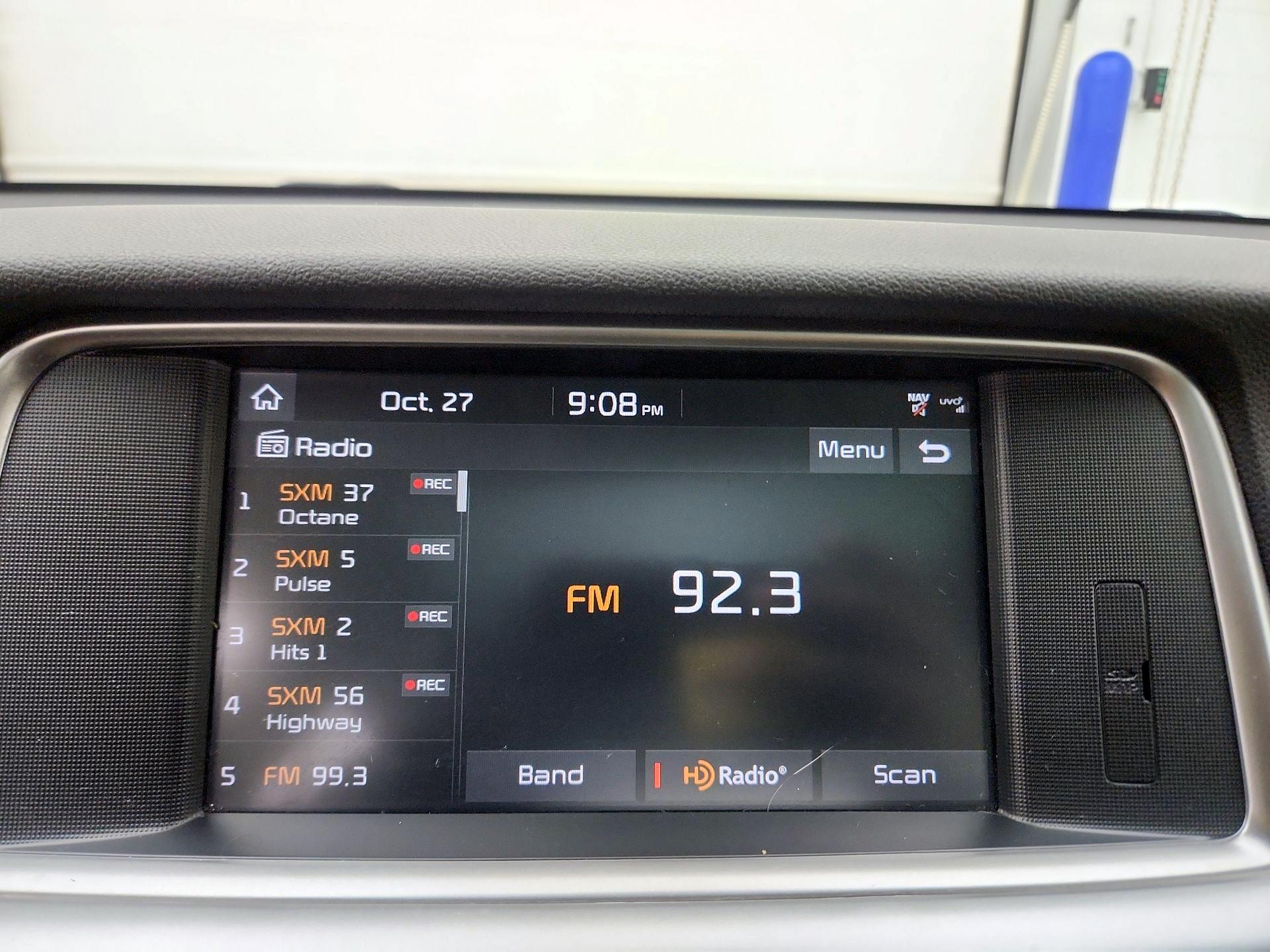 Thumbnail: 2020 Kia Optima - 16