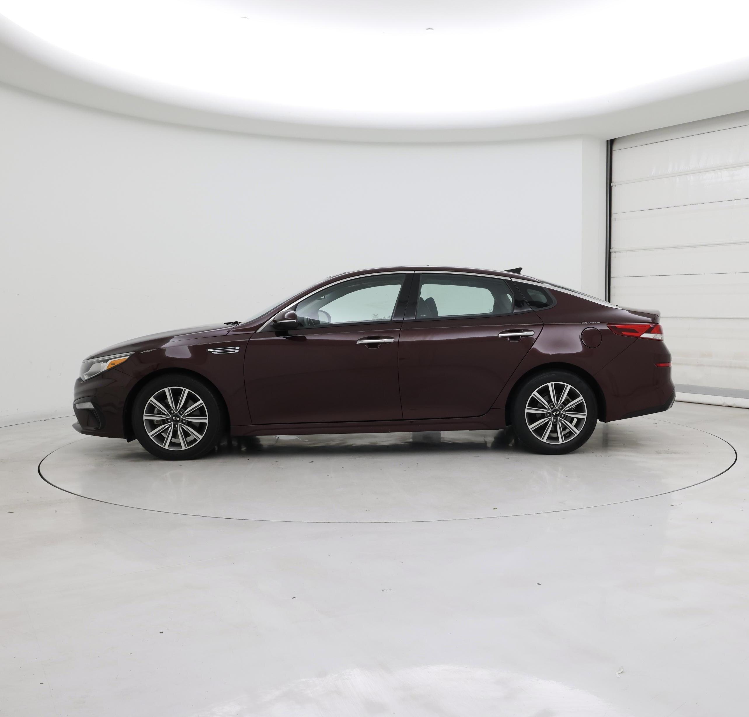 Thumbnail: 2020 Kia Optima - 3