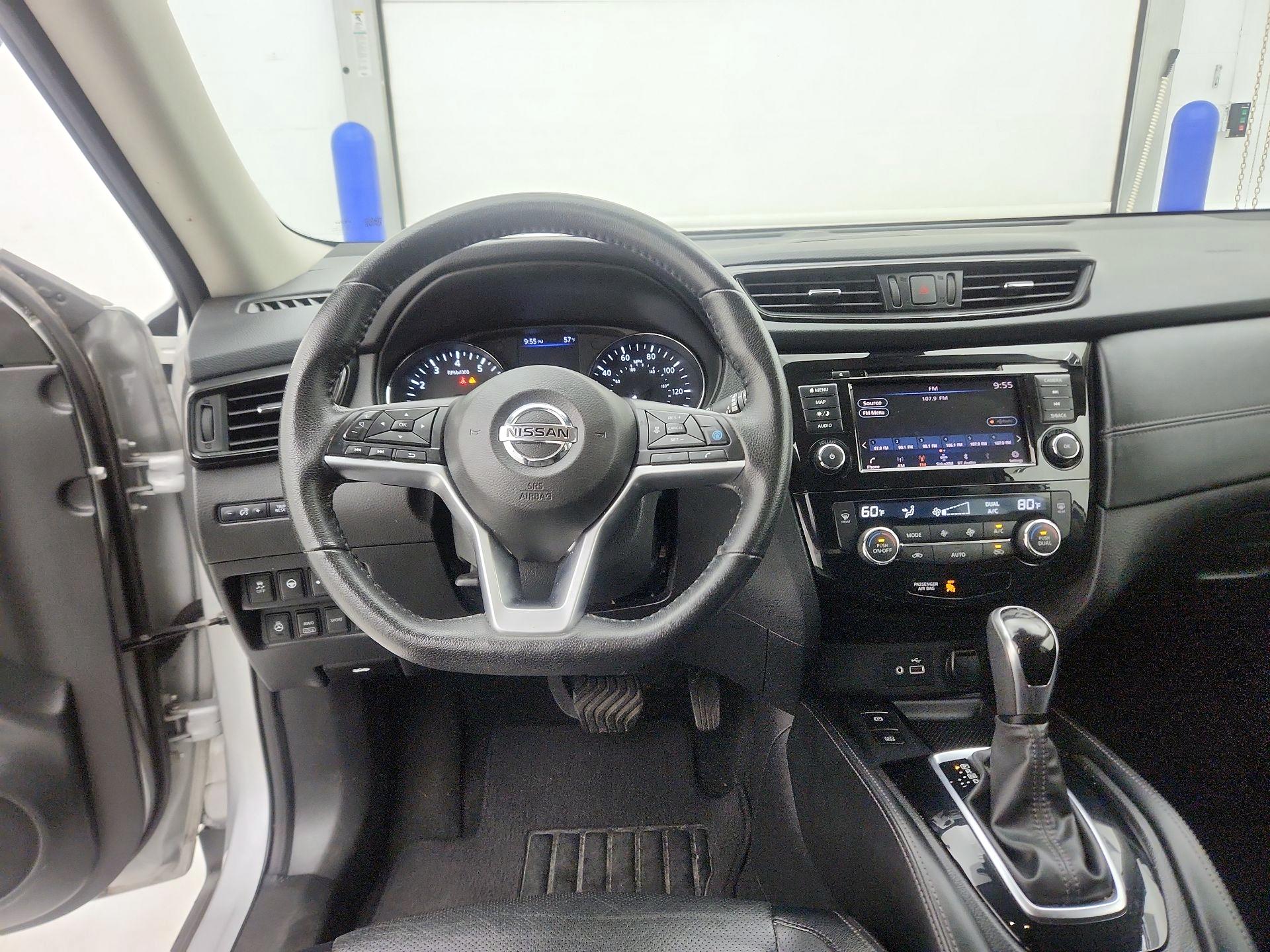 Thumbnail: 2020 Nissan Rogue - 10