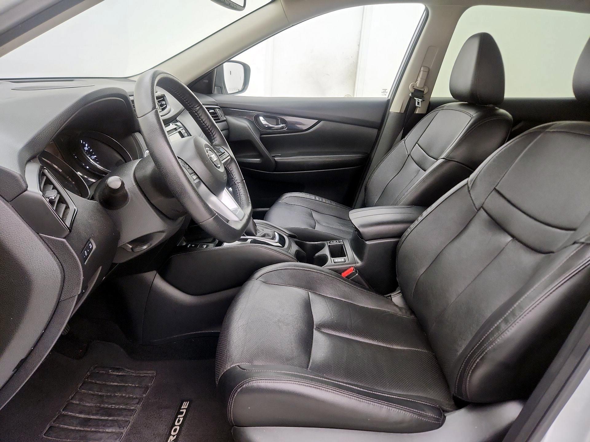 Thumbnail: 2020 Nissan Rogue - 11