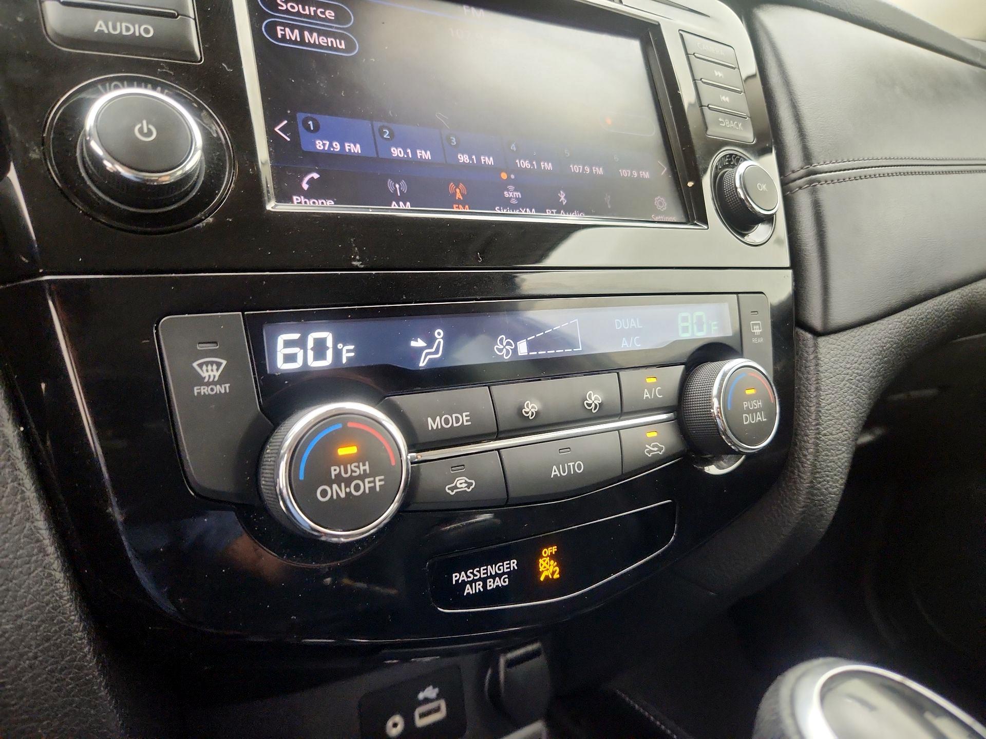 Thumbnail: 2020 Nissan Rogue - 16