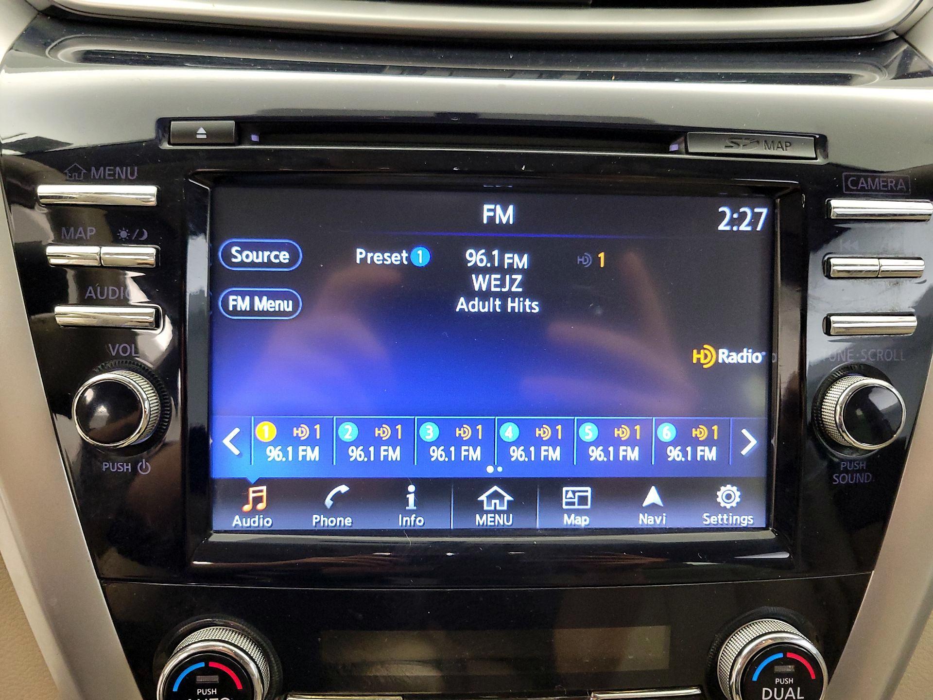 Thumbnail: 2015 Nissan Murano - 16