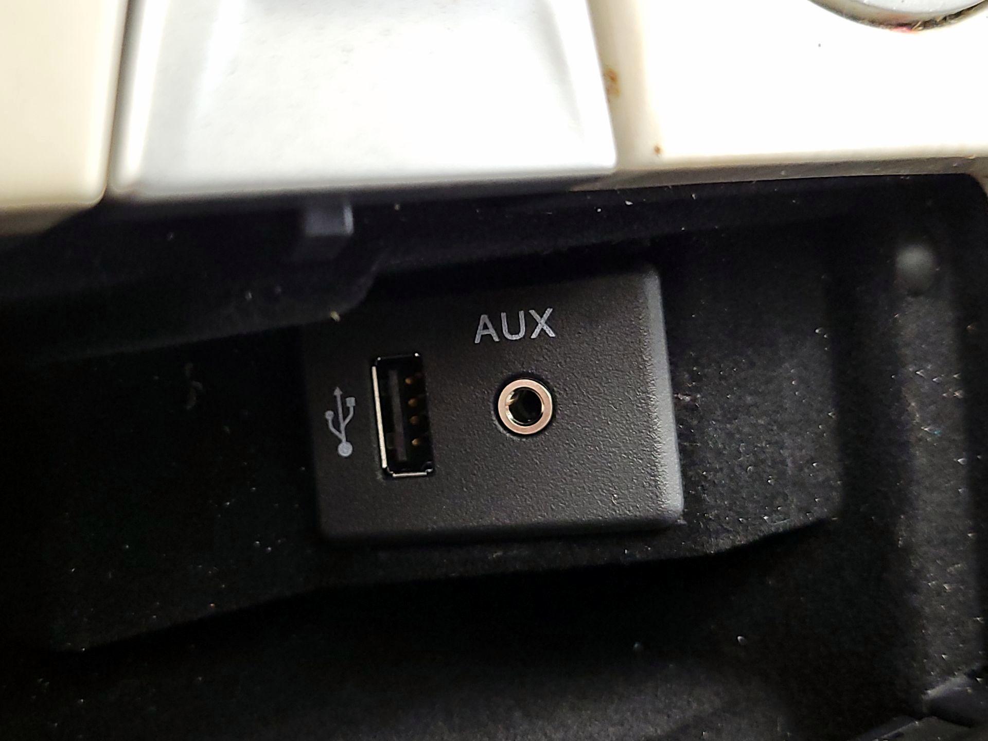 Thumbnail: 2015 Nissan Murano - 19