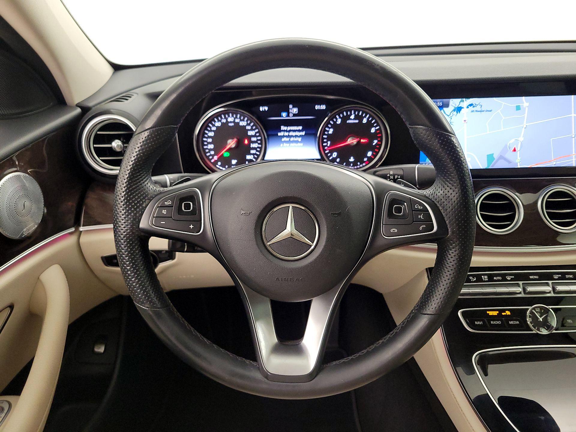 Thumbnail: 2017 Mercedes-Benz E-Class - 10