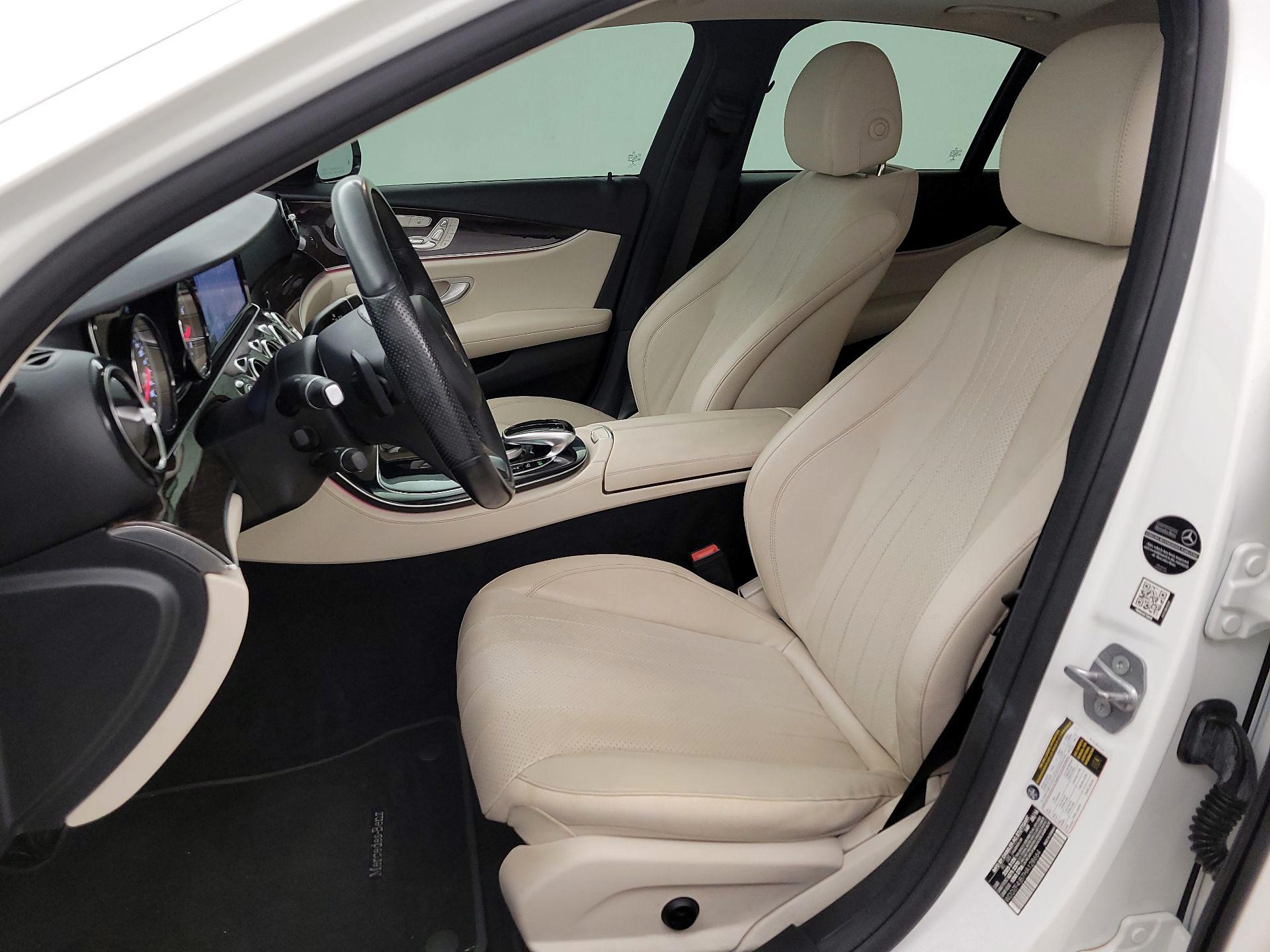 Thumbnail: 2017 Mercedes-Benz E-Class - 11