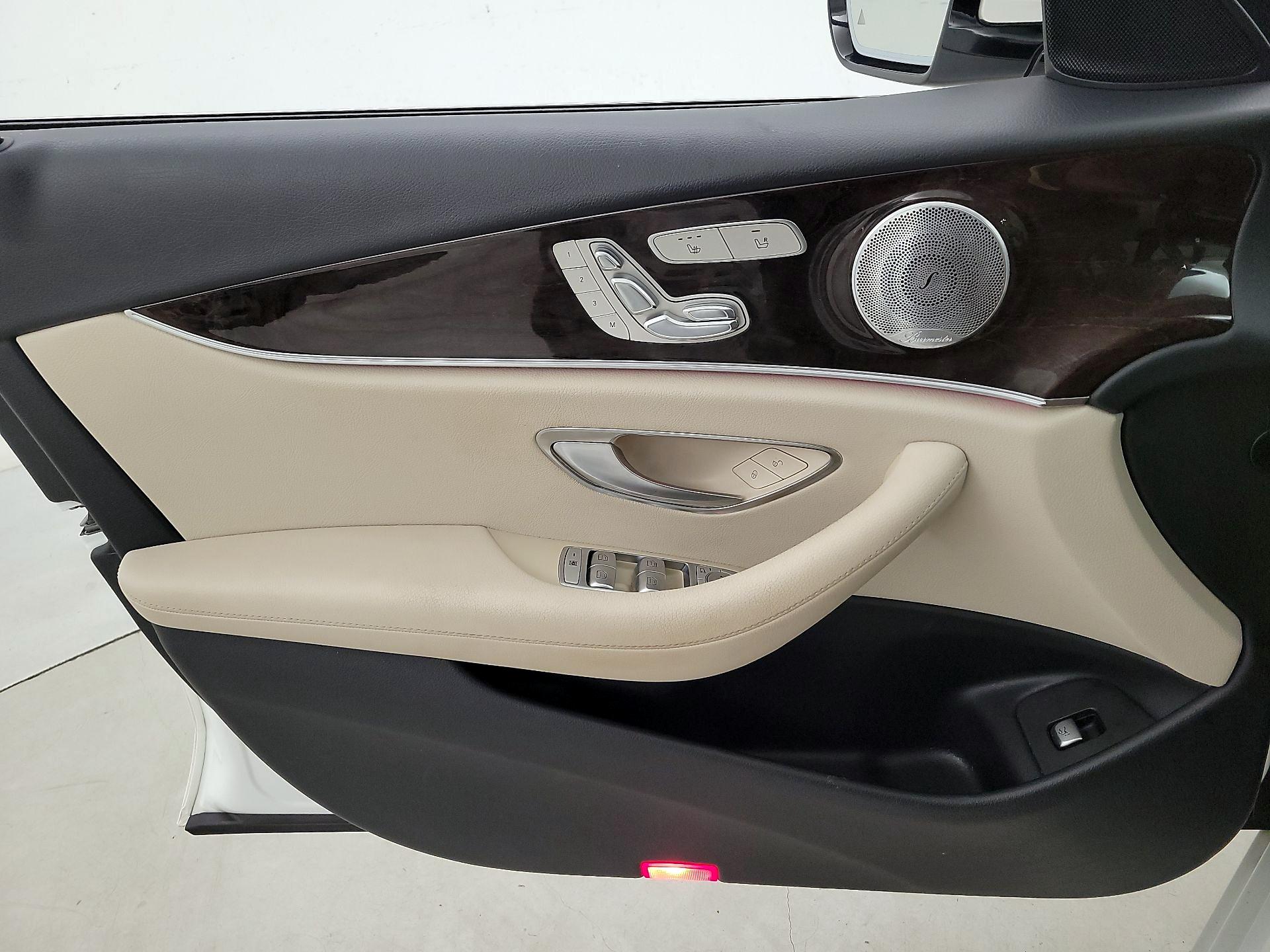 Thumbnail: 2017 Mercedes-Benz E-Class - 12