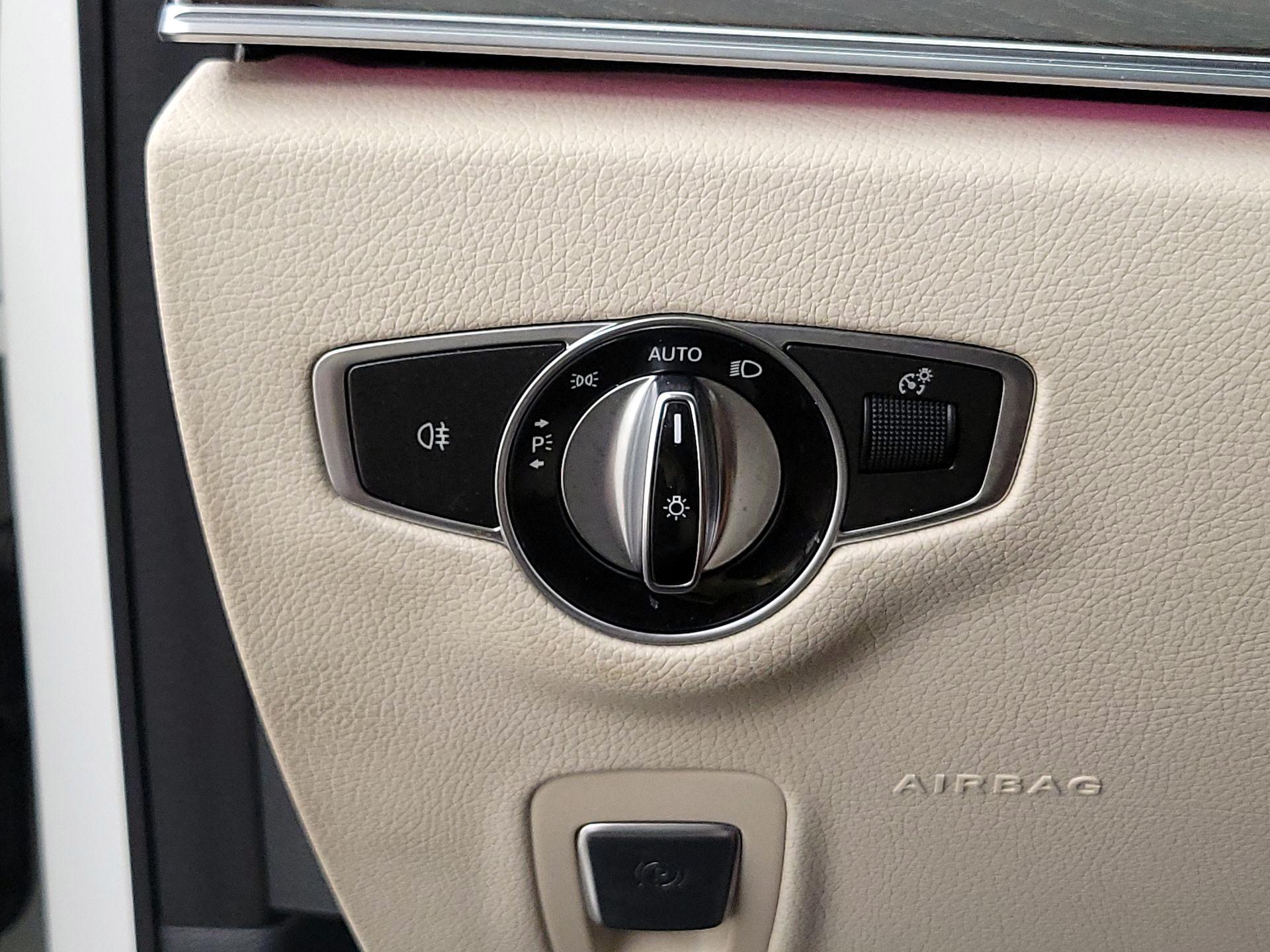 Thumbnail: 2017 Mercedes-Benz E-Class - 13