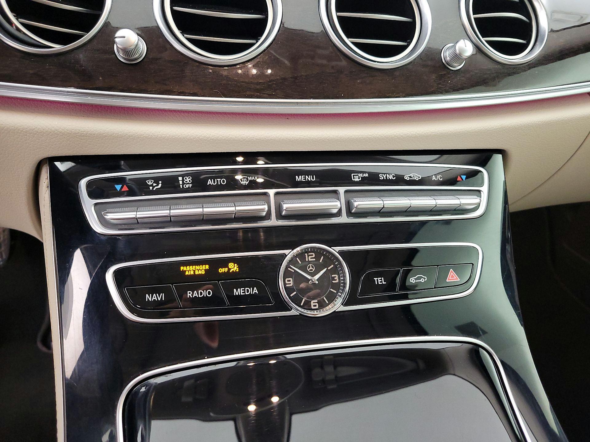 Thumbnail: 2017 Mercedes-Benz E-Class - 17