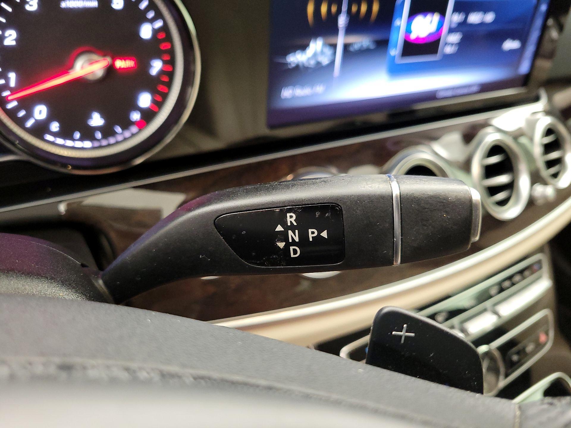 Thumbnail: 2017 Mercedes-Benz E-Class - 18