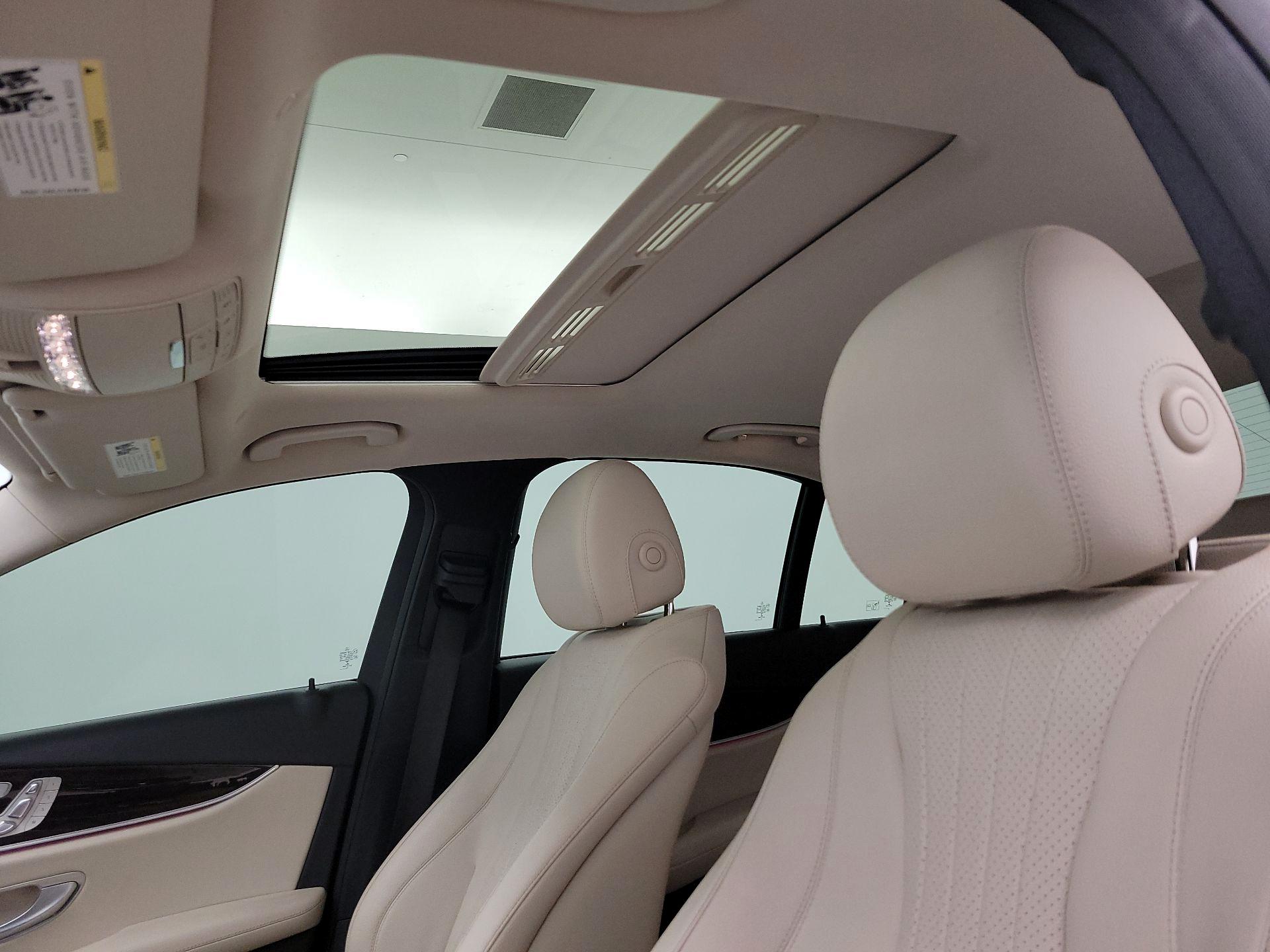 Thumbnail: 2017 Mercedes-Benz E-Class - 20