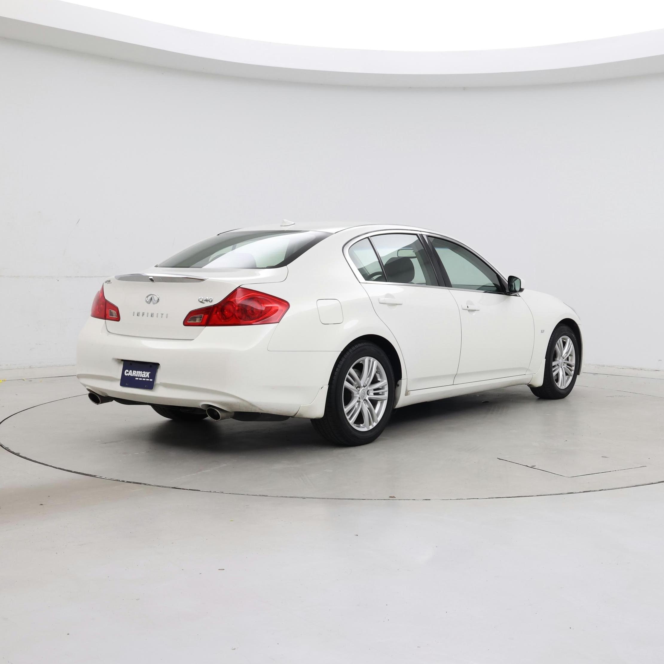 Thumbnail: 2015 INFINITI  - 8