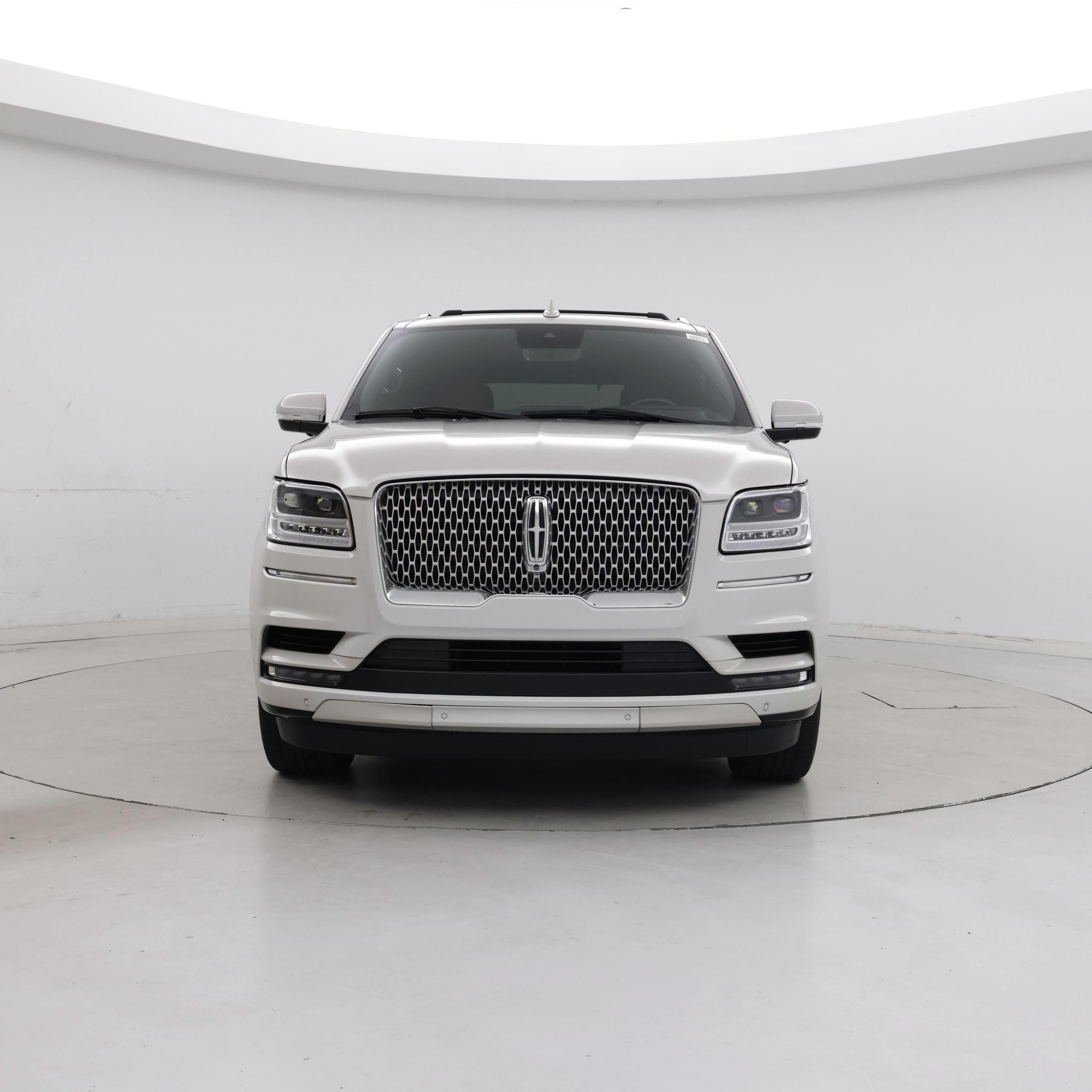 Thumbnail: 2021 Lincoln Navigator - 5