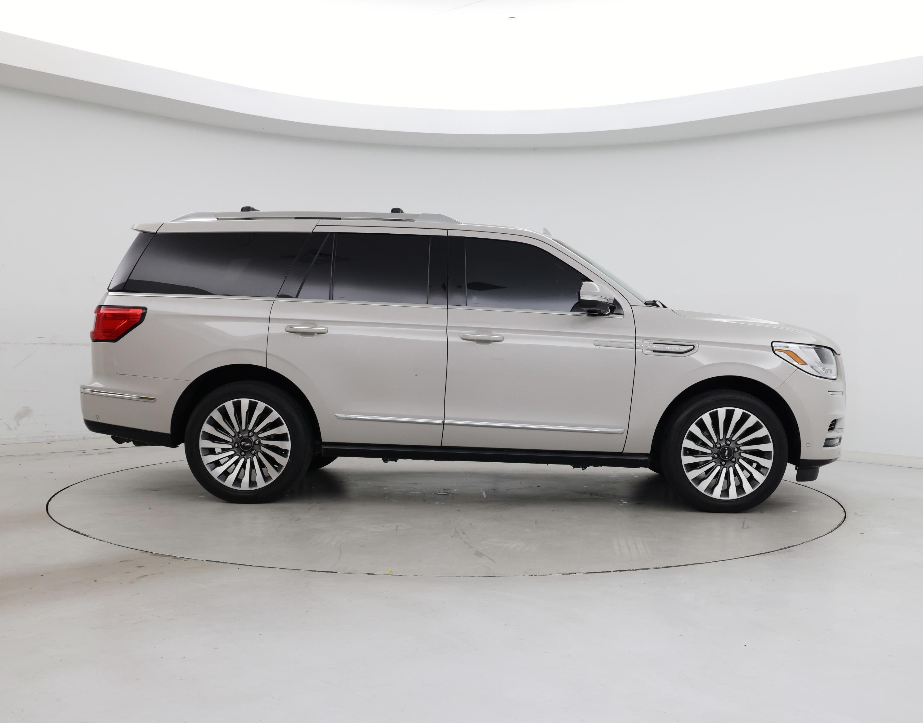 Thumbnail: 2021 Lincoln Navigator - 7