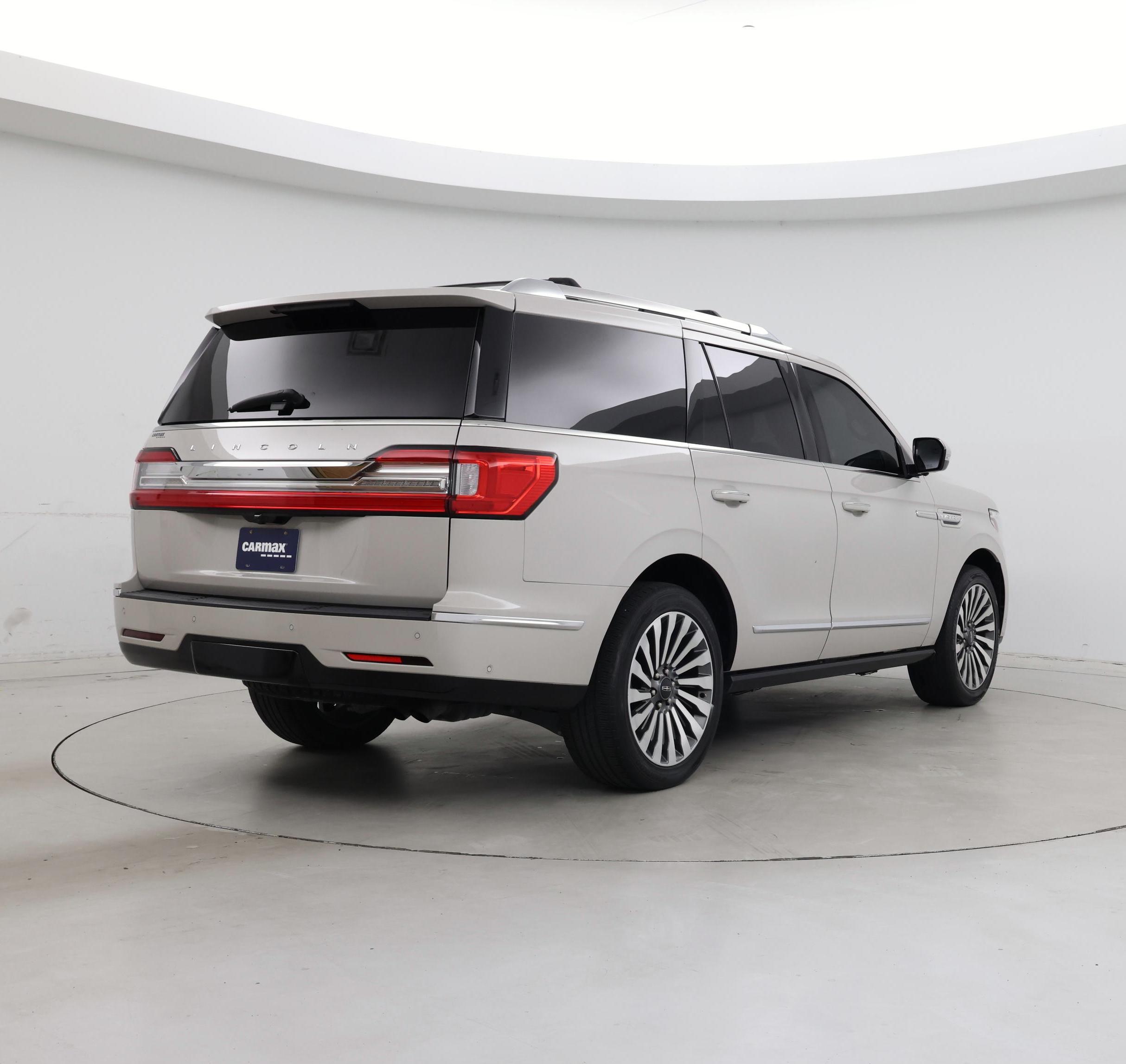 Thumbnail: 2021 Lincoln Navigator - 8