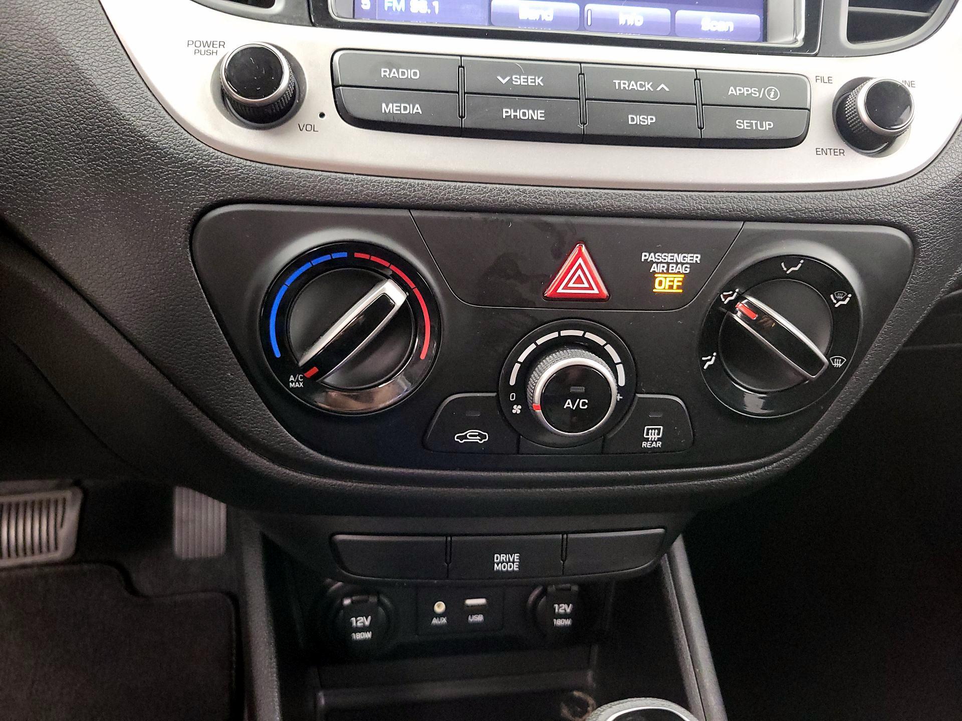 Thumbnail: 2019 Hyundai Accent - 16