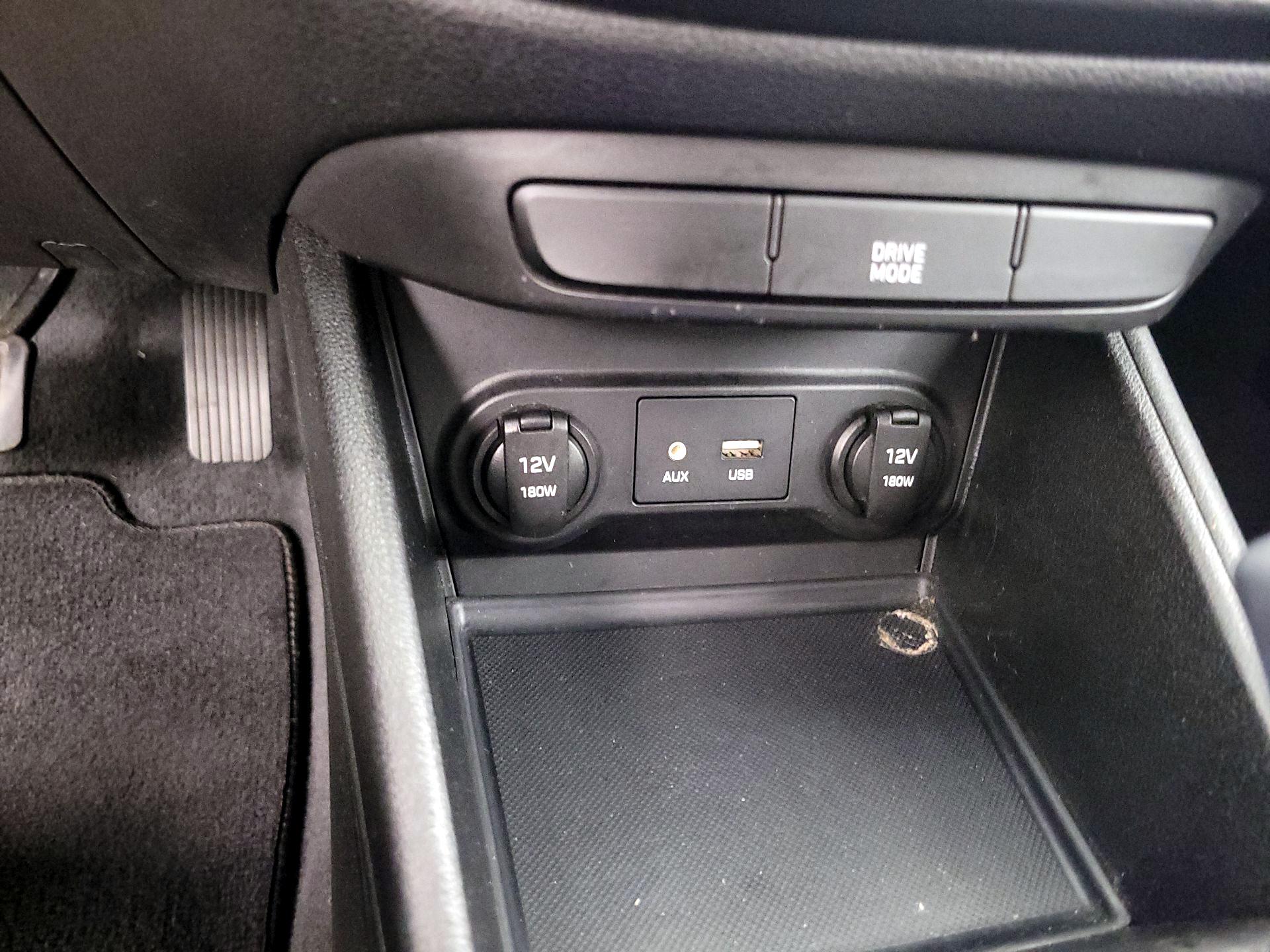 Thumbnail: 2019 Hyundai Accent - 18