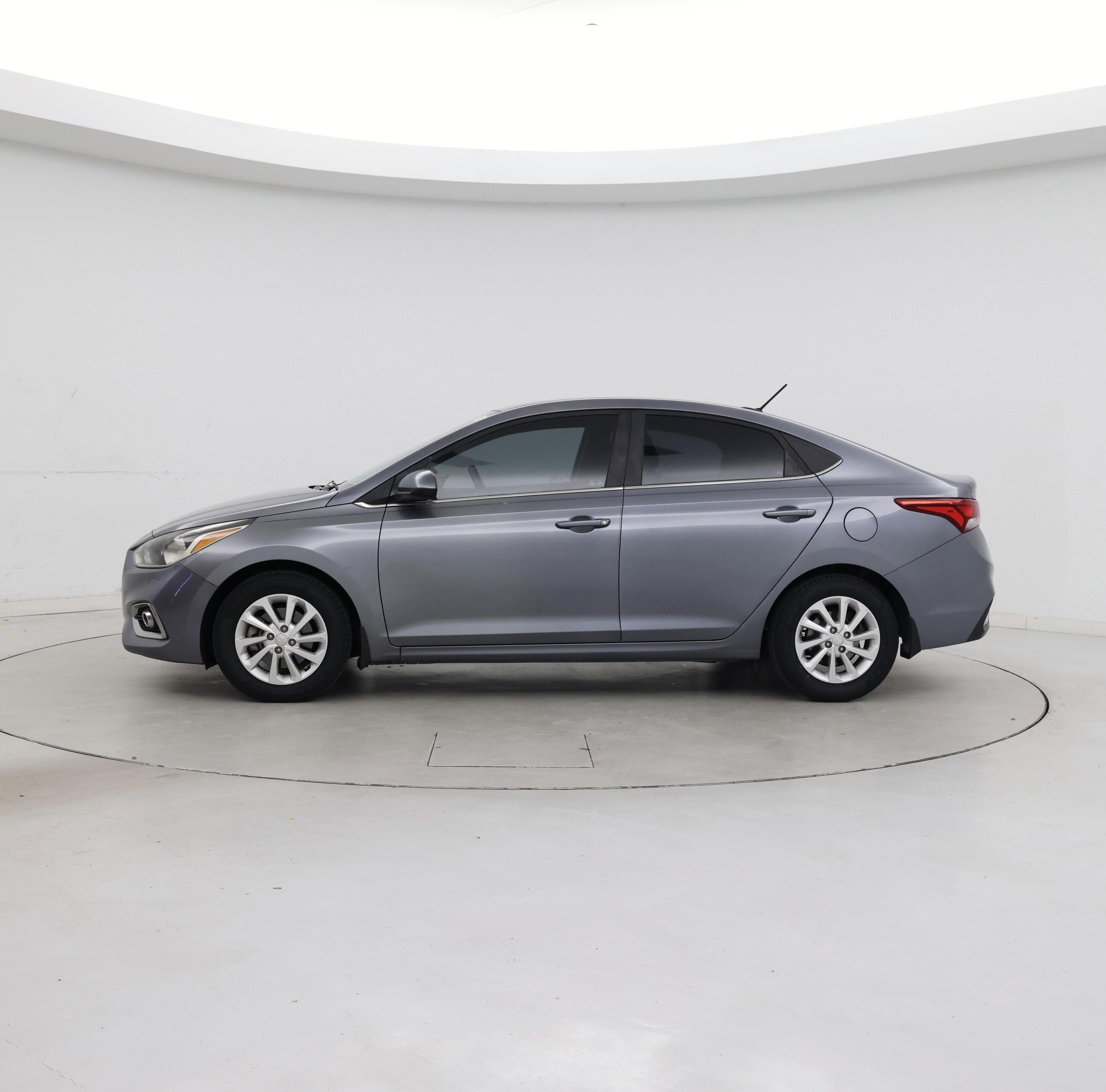 Thumbnail: 2019 Hyundai Accent - 3
