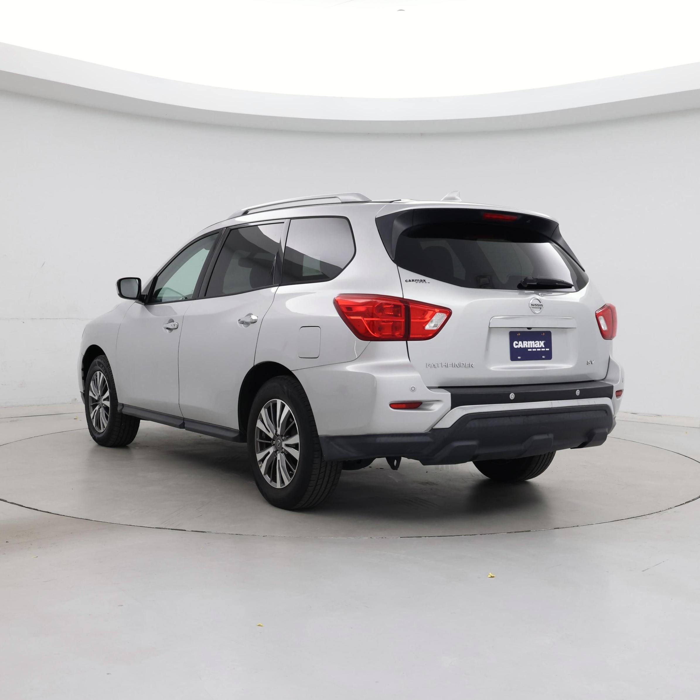 Thumbnail: 2019 Nissan Pathfinder - 2