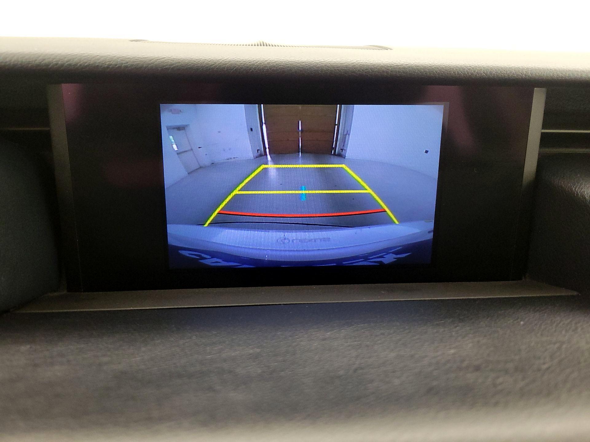 Thumbnail: 2018 Lexus IS - 14