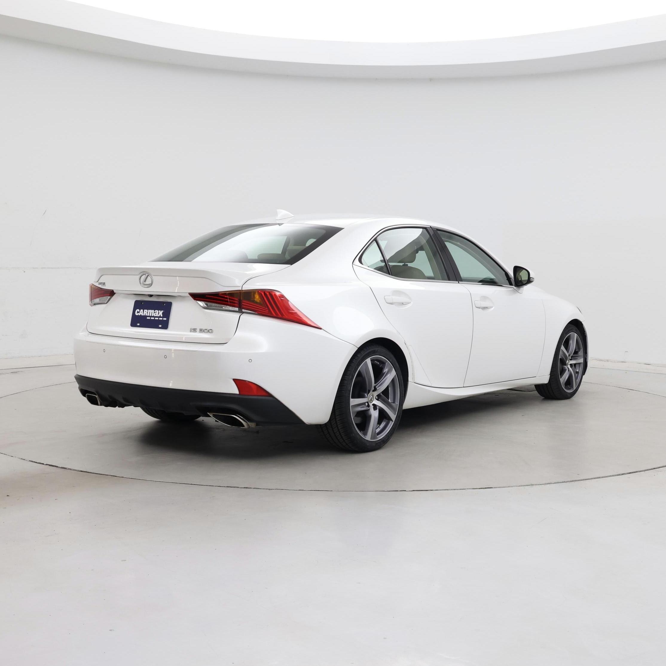 Thumbnail: 2018 Lexus IS - 8