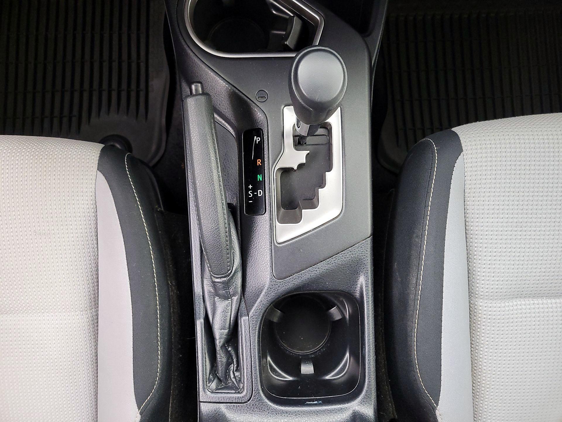 Thumbnail: 2018 Toyota RAV4 - 17
