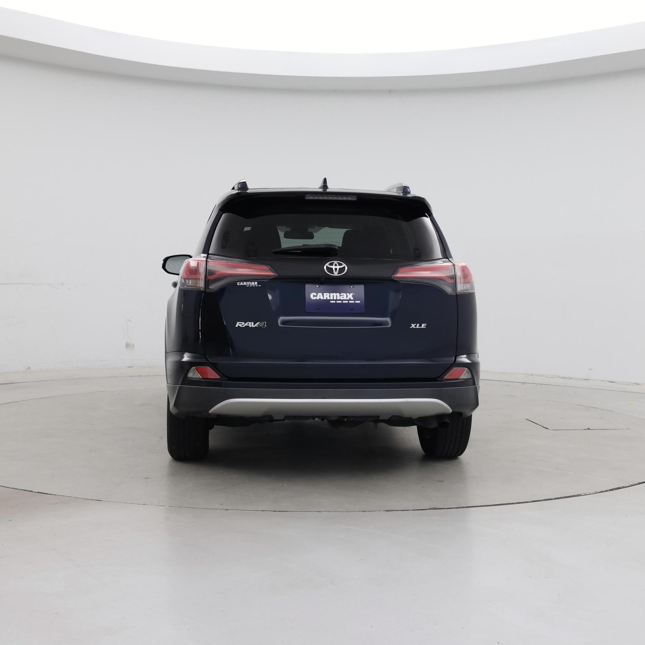Thumbnail: 2018 Toyota RAV4 - 6
