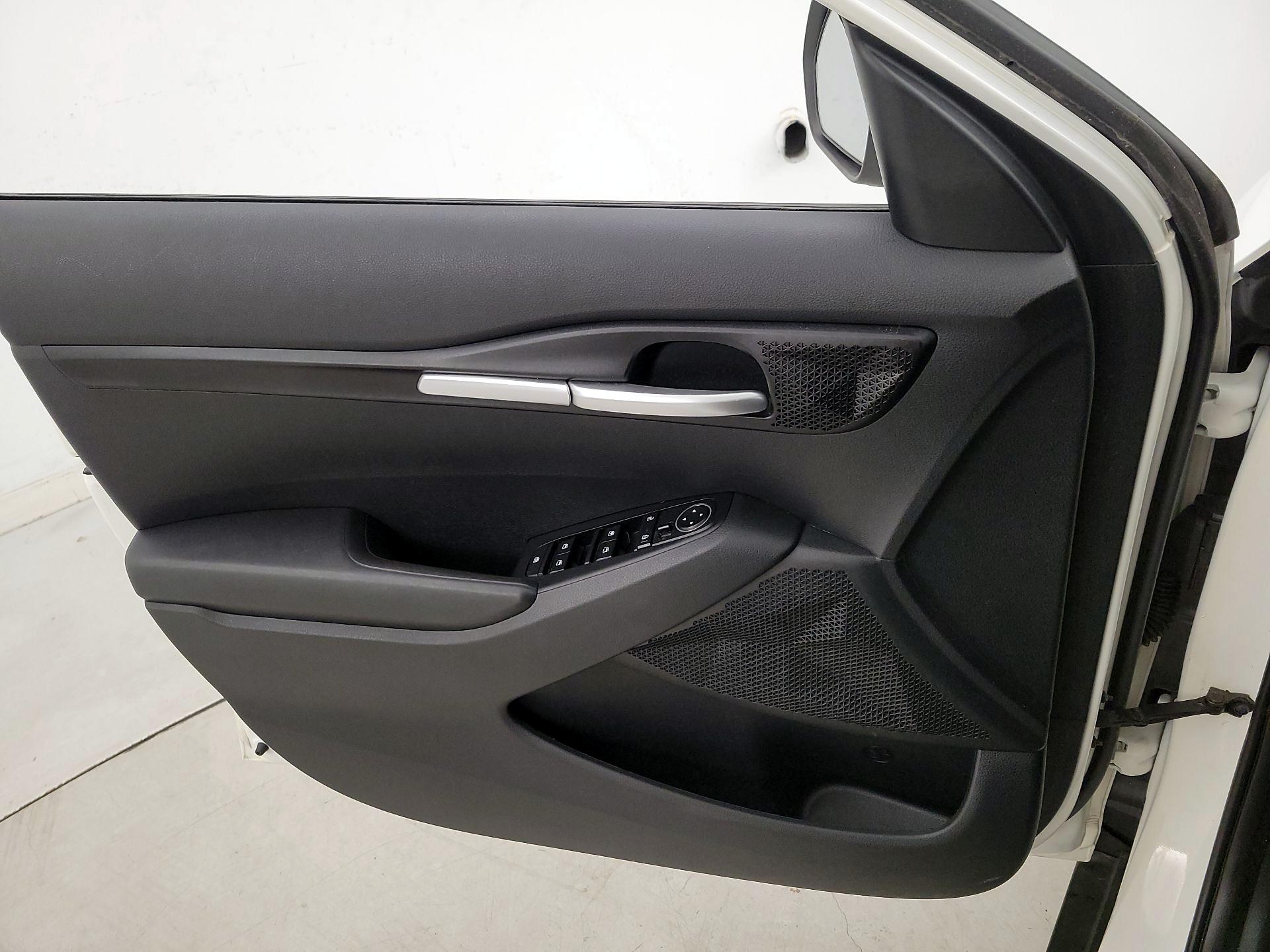 Thumbnail: 2021 Kia Seltos - 12