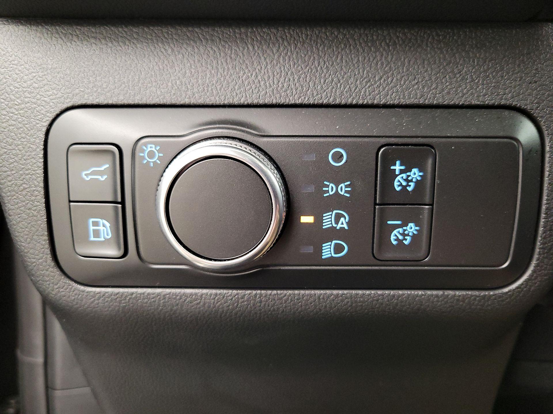 Thumbnail: 2020 Ford Escape - 13