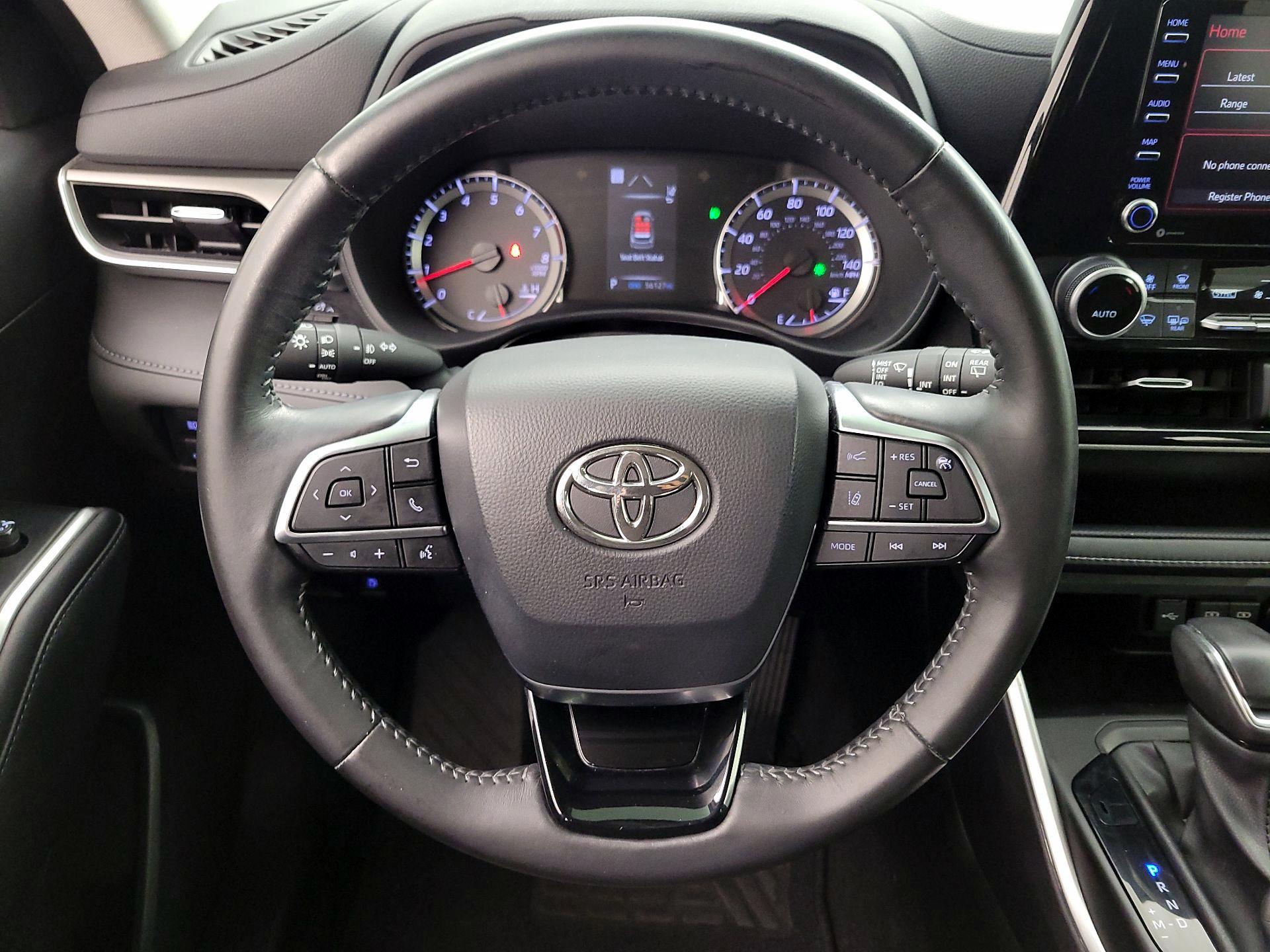 Thumbnail: 2020 Toyota Highlander - 10