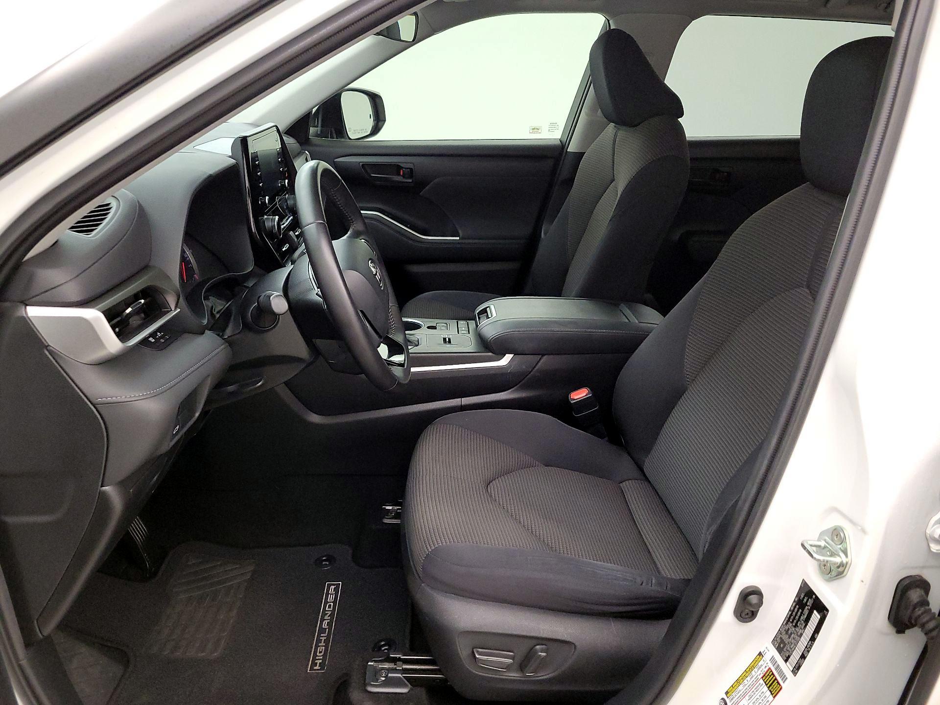 Thumbnail: 2020 Toyota Highlander - 11