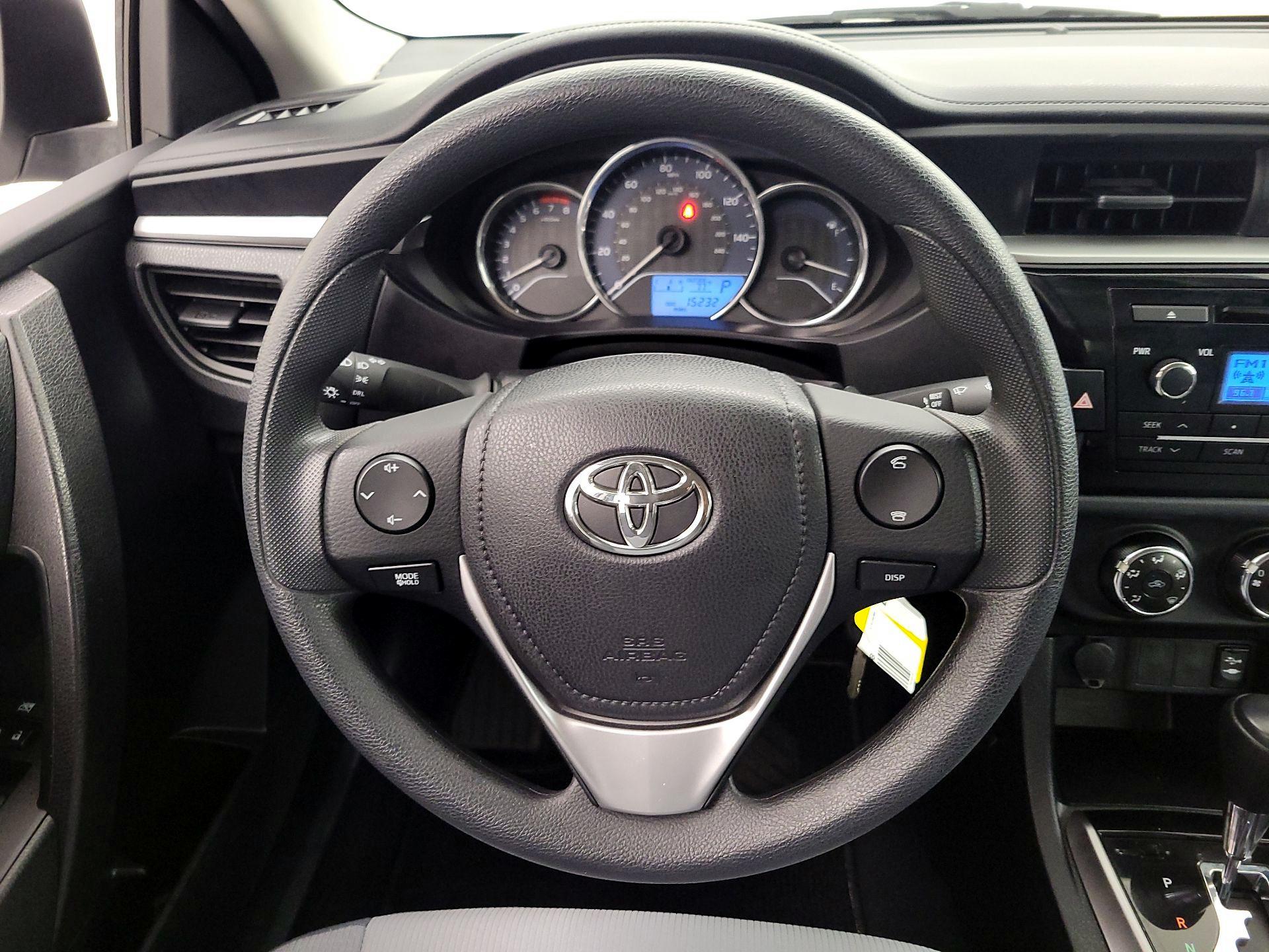 Thumbnail: 2015 Toyota Corolla - 10