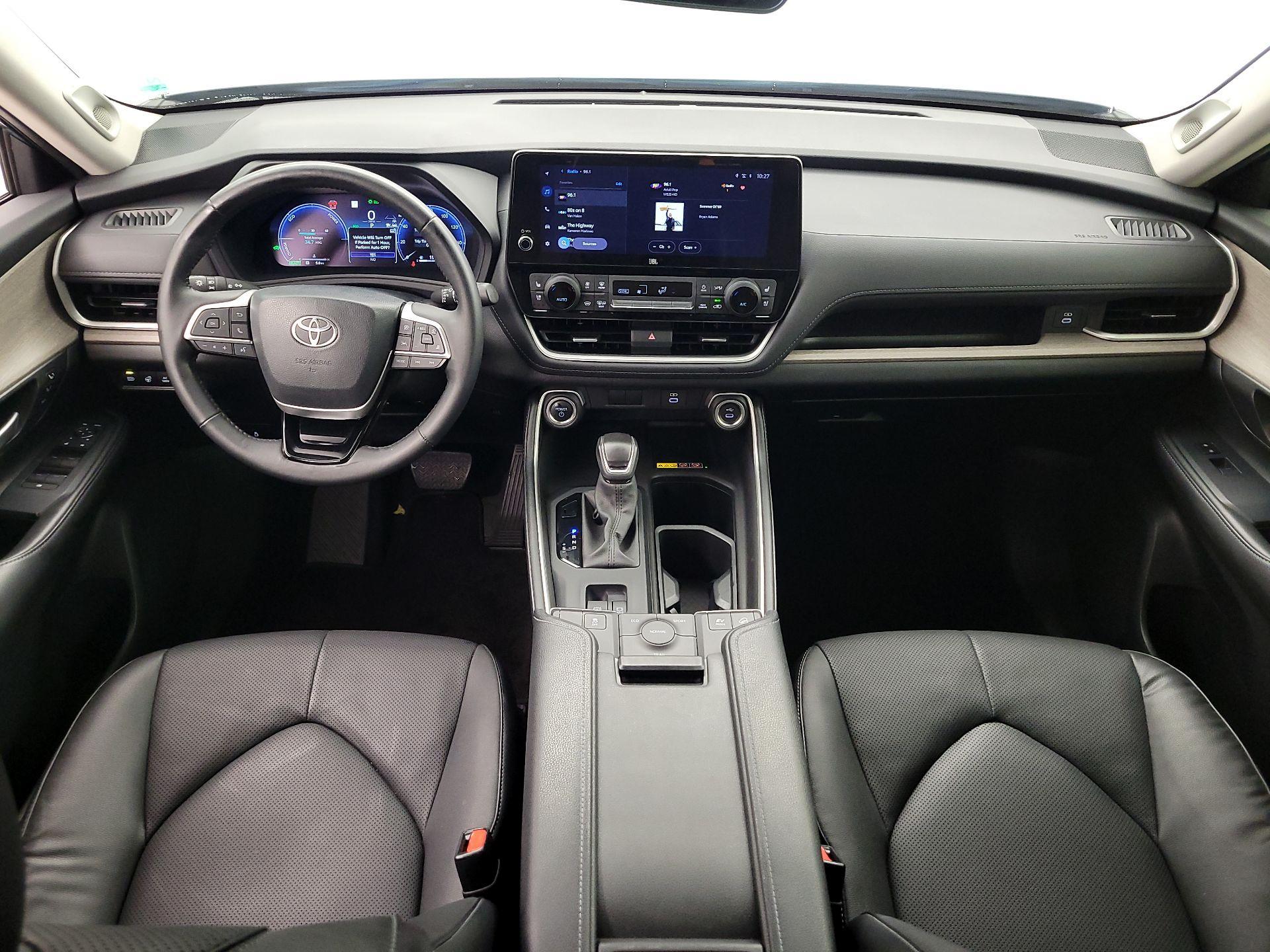 Thumbnail: 2024 Toyota Highlander - 9