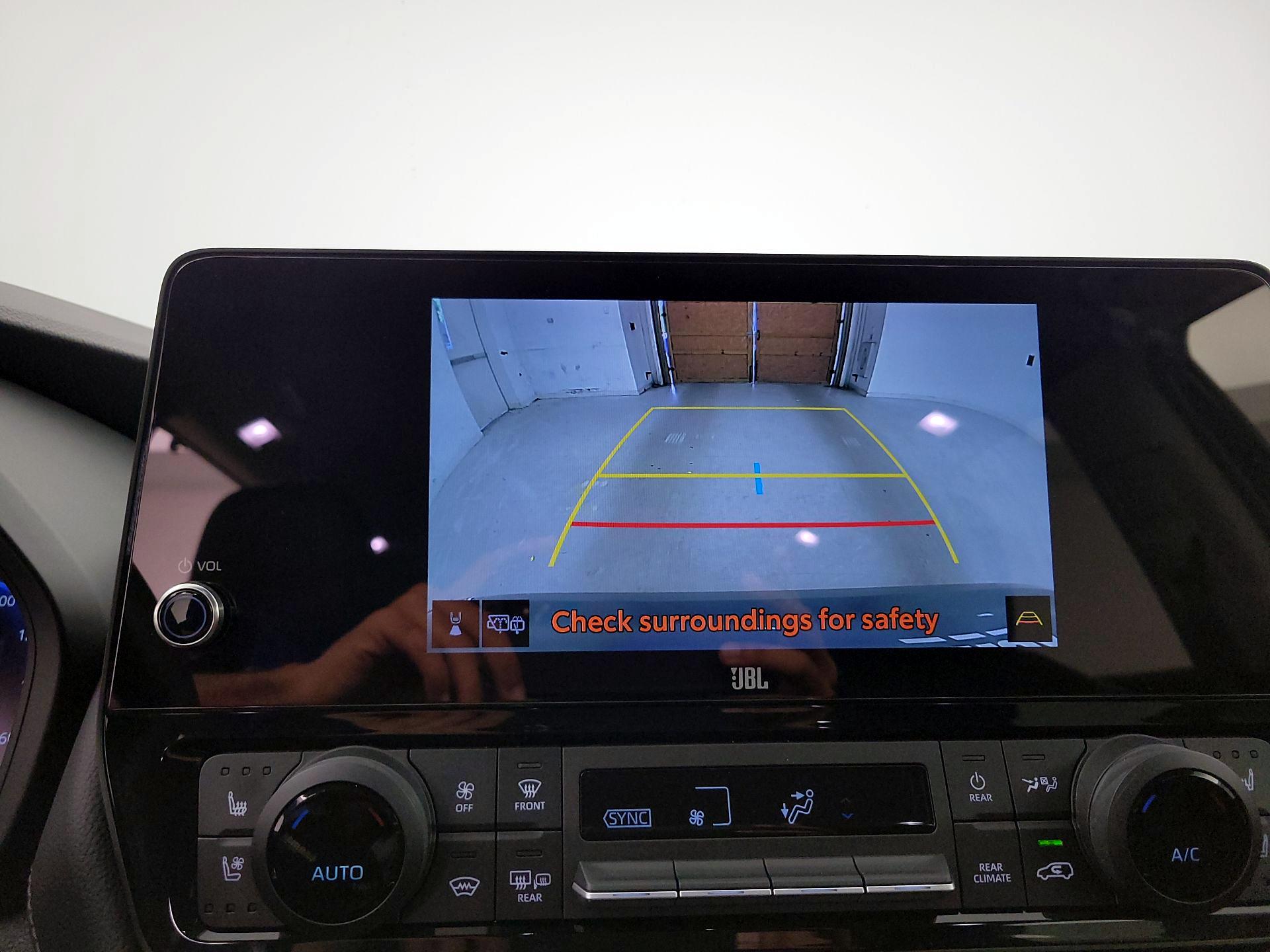 Thumbnail: 2024 Toyota Highlander - 14