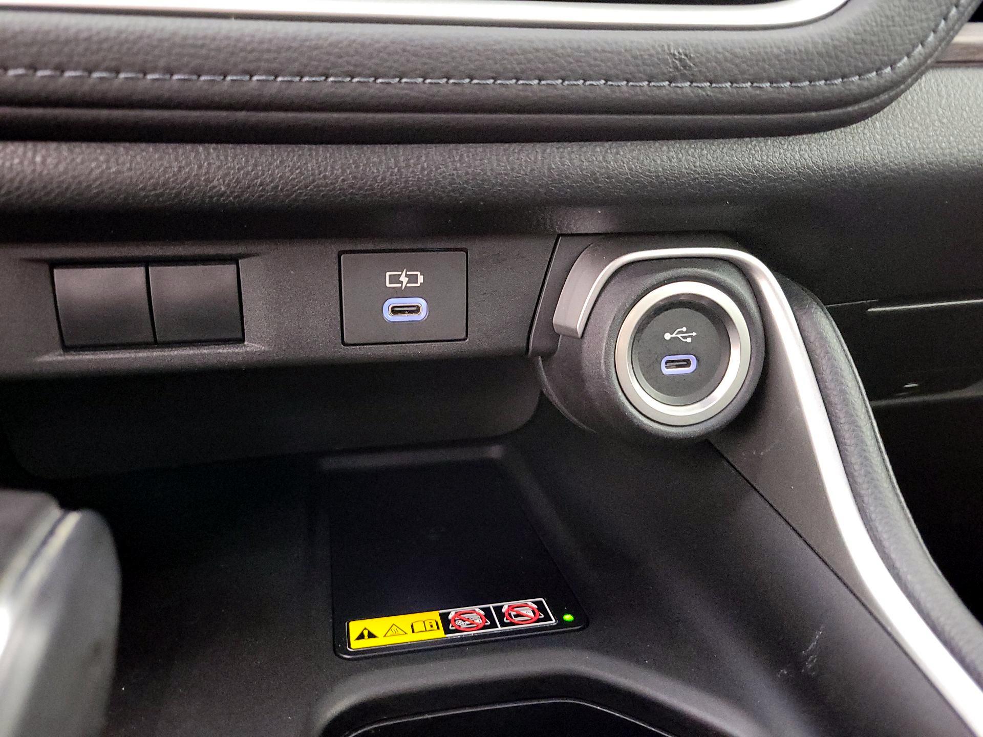 Thumbnail: 2024 Toyota Highlander - 18