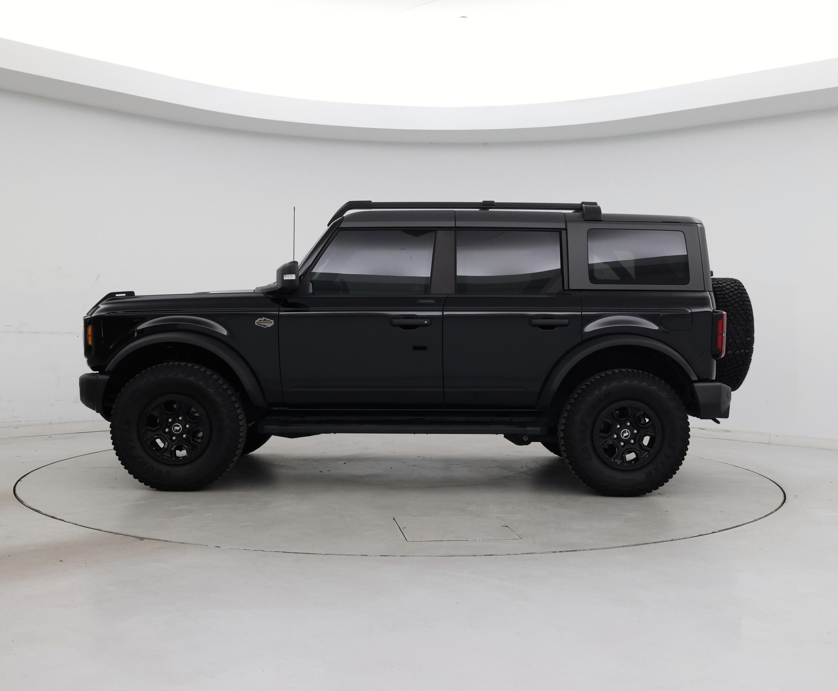 Thumbnail: 2023 Ford Bronco - 3